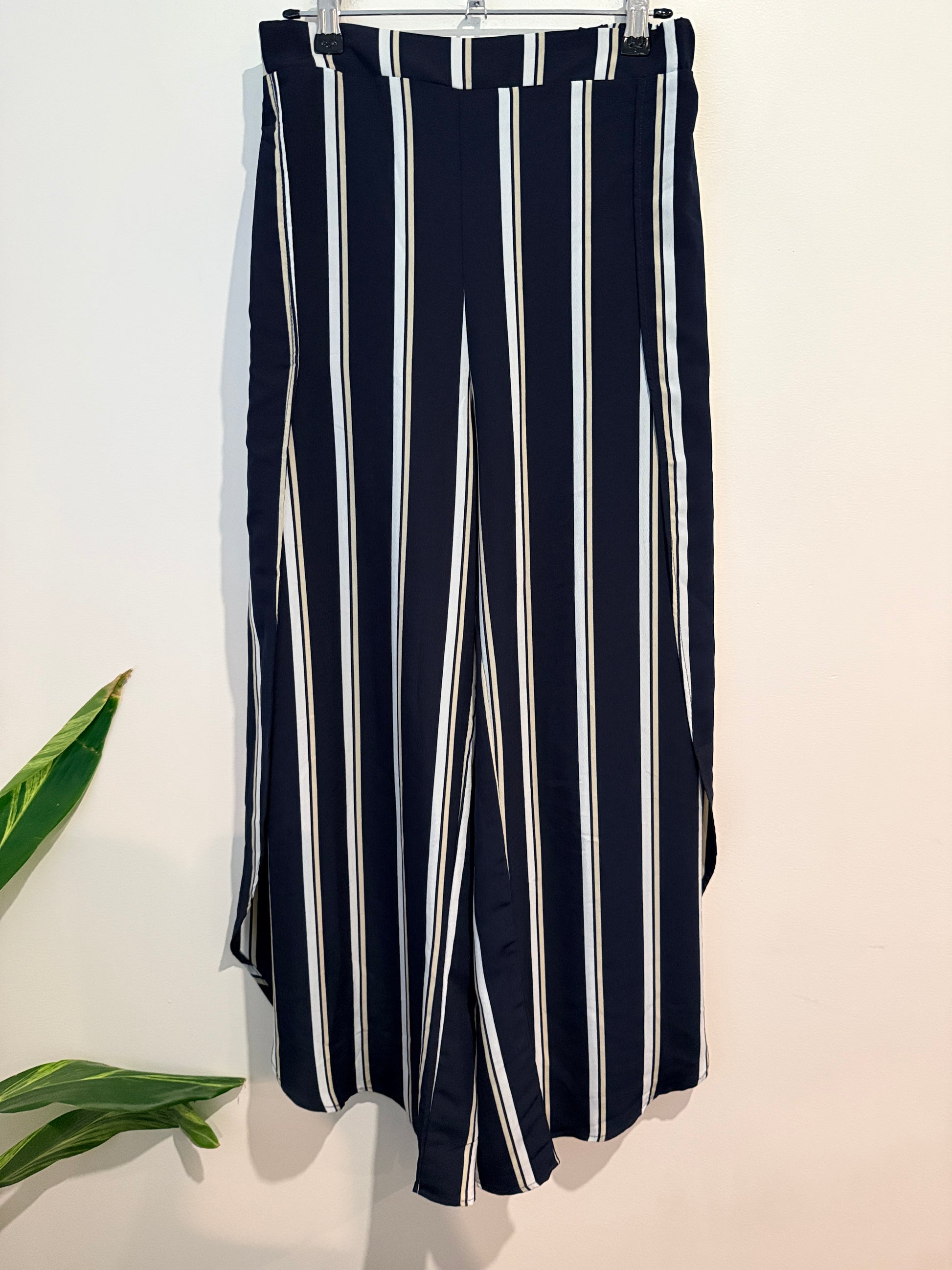 Crossroads Striped Wide Leg Culottes Size 8