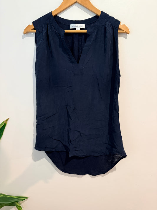Amour Vert Silk Sleeveless Blouse - Navy Size S