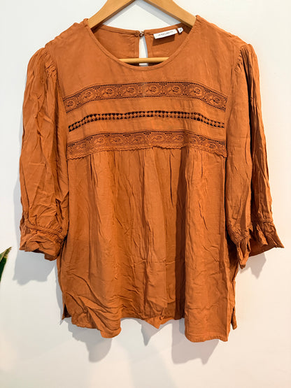 Jeanswest Lace Trim Peasant Top - Rust/Tan Size 16