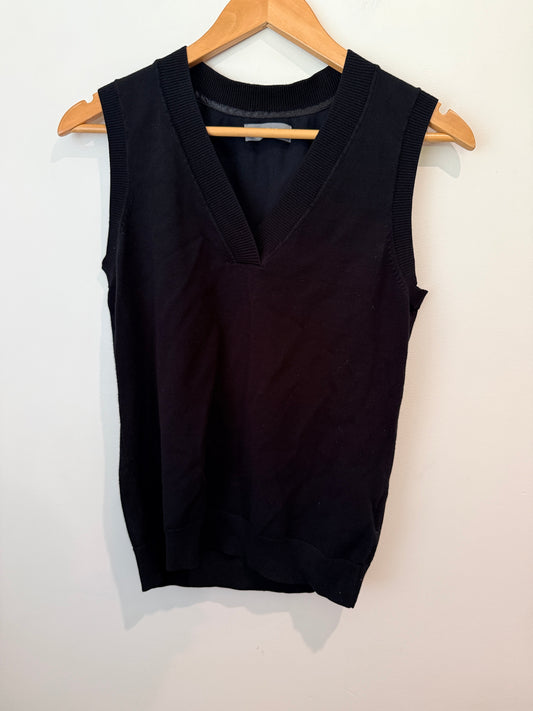 Jacqui.e Knit V-neck Sweater Vest - Black Size M