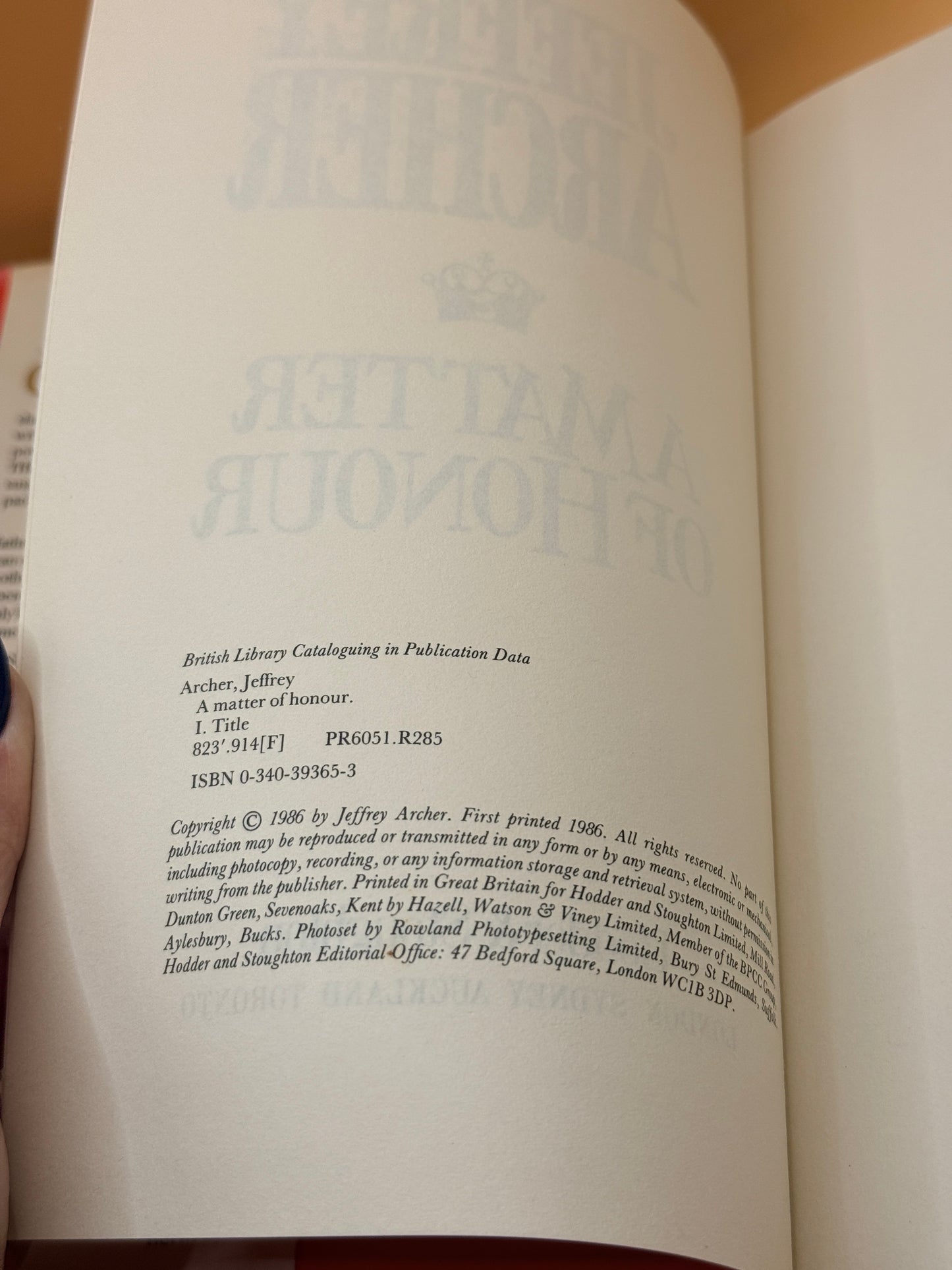 A Matter of Honour by Jeffrey Archer (1986)