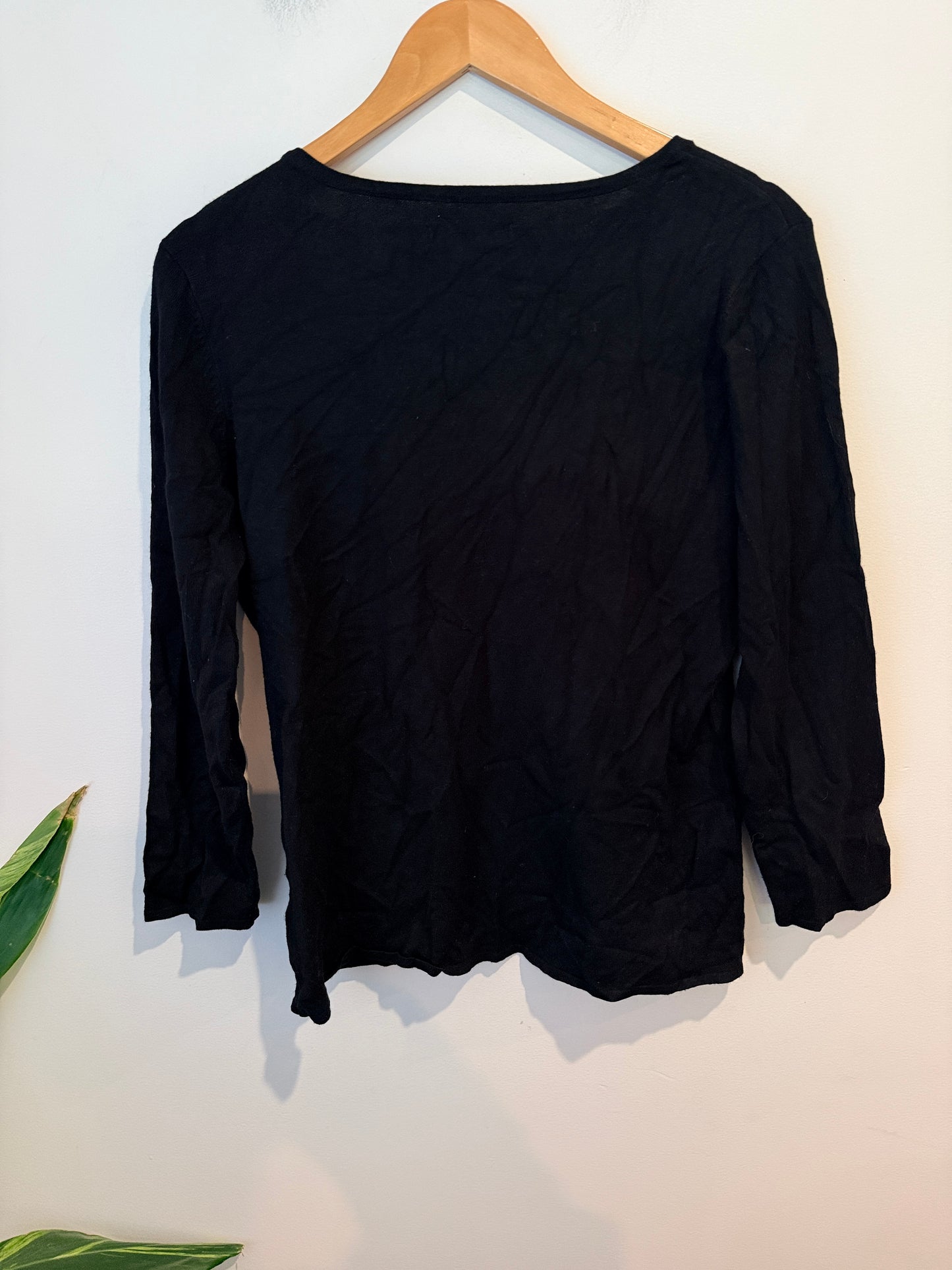 Shouq Long-sleeve Knit Top Size M