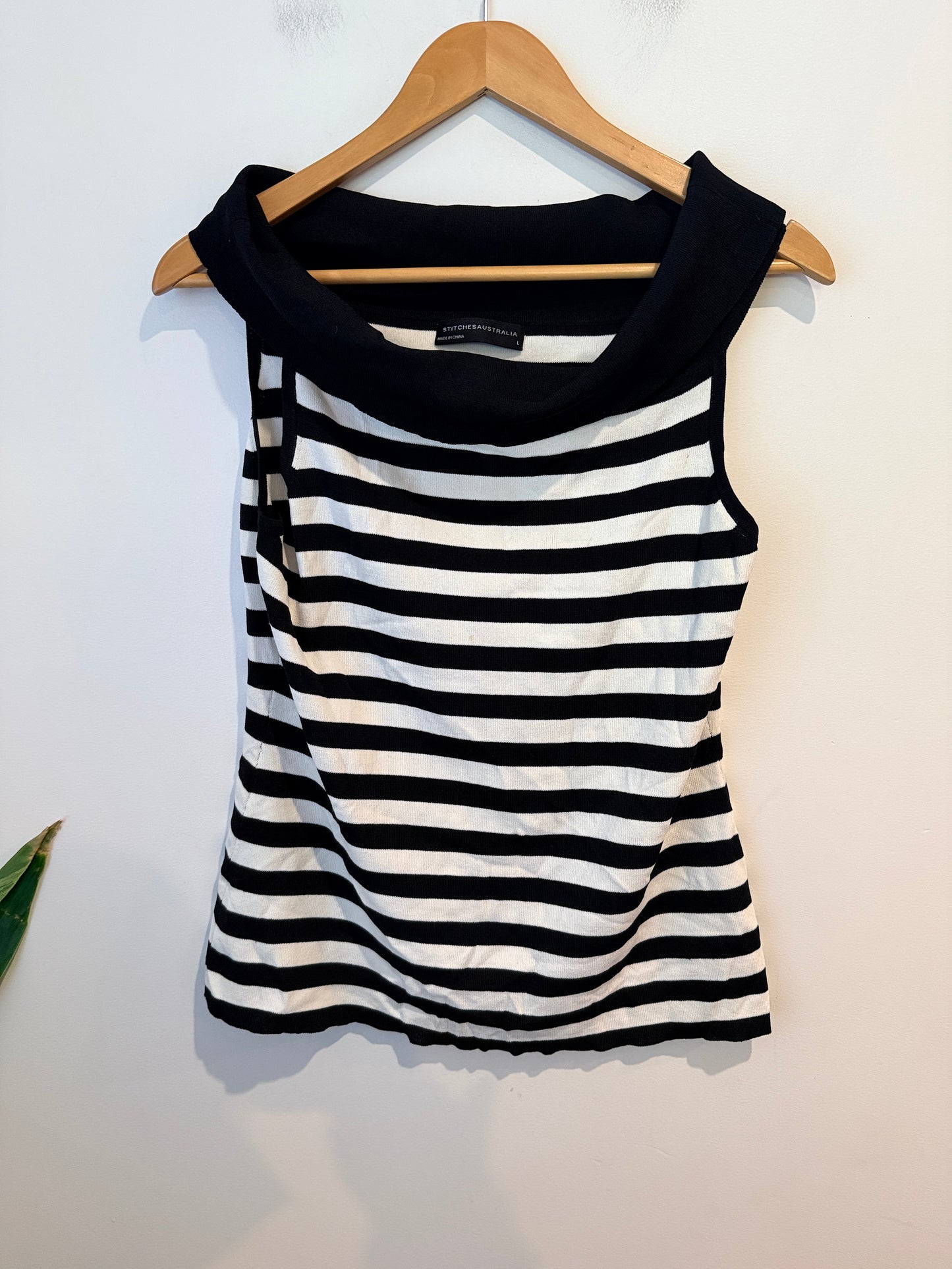 Stitches Australia Striped Knit Top Size L