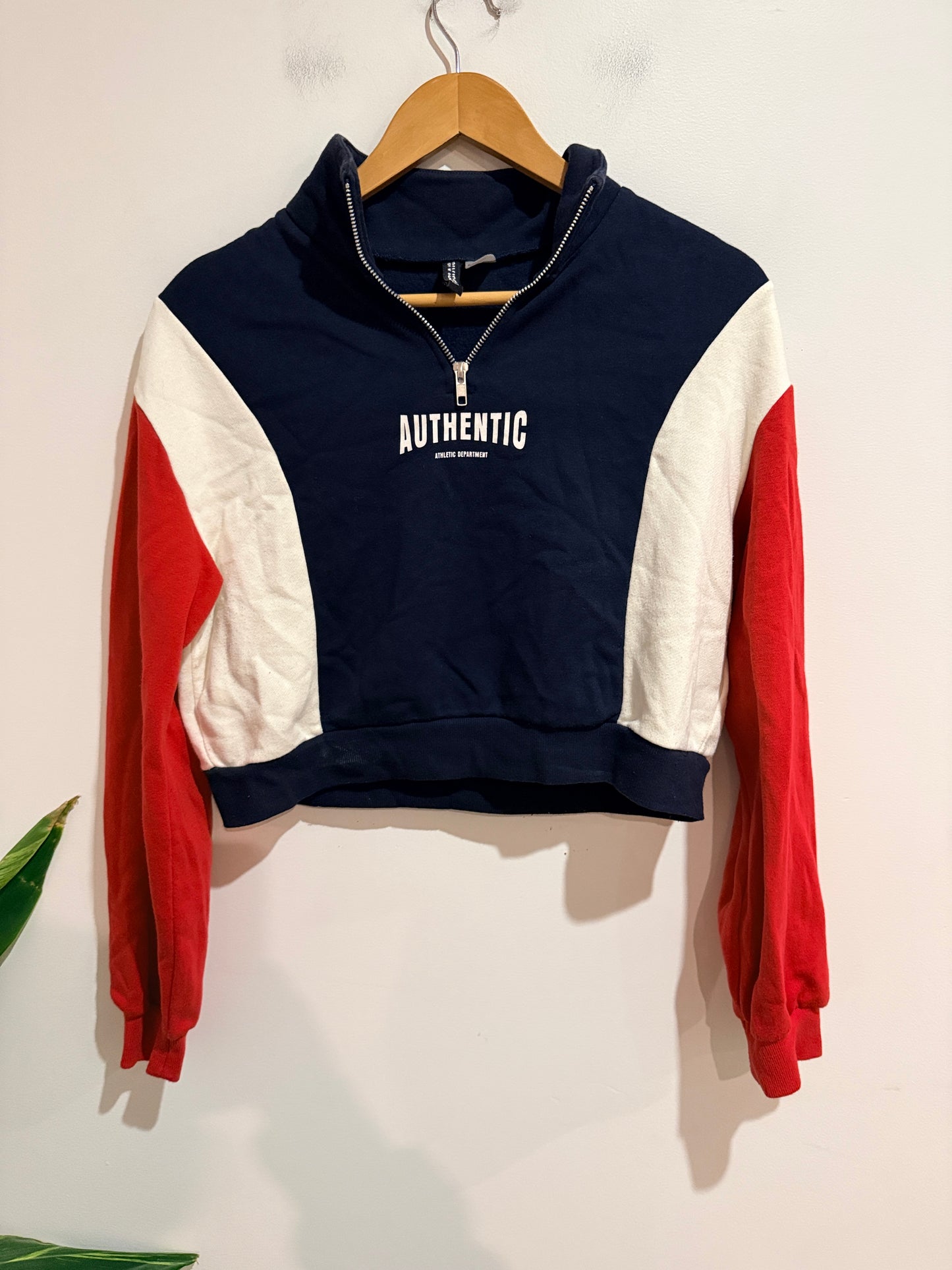 H & M Divided Colorblock Sweatshirt Size XS