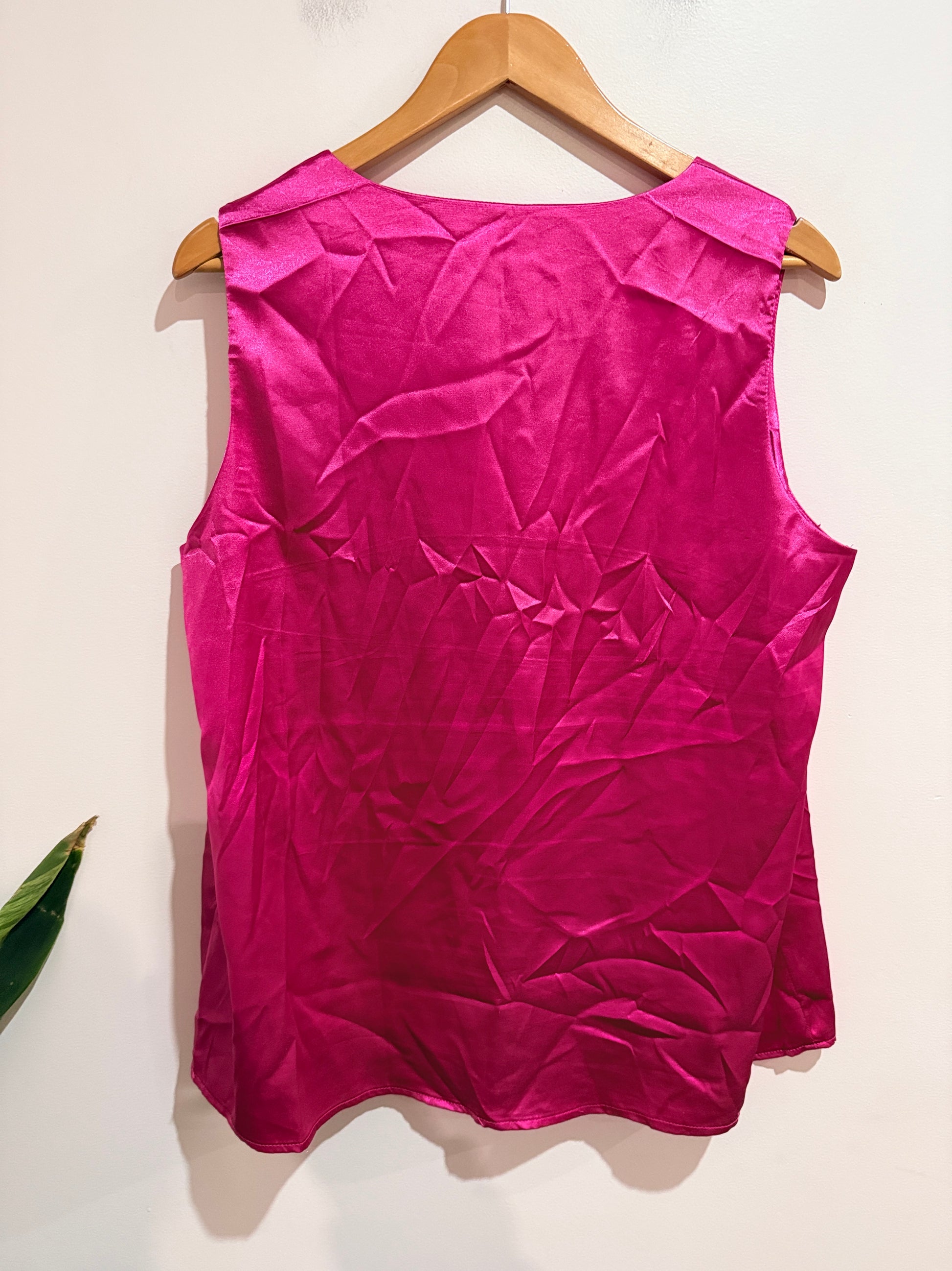 Brand Unknown Satin Tank Top Size 1XL | U/Arm to U/Arm 56cm