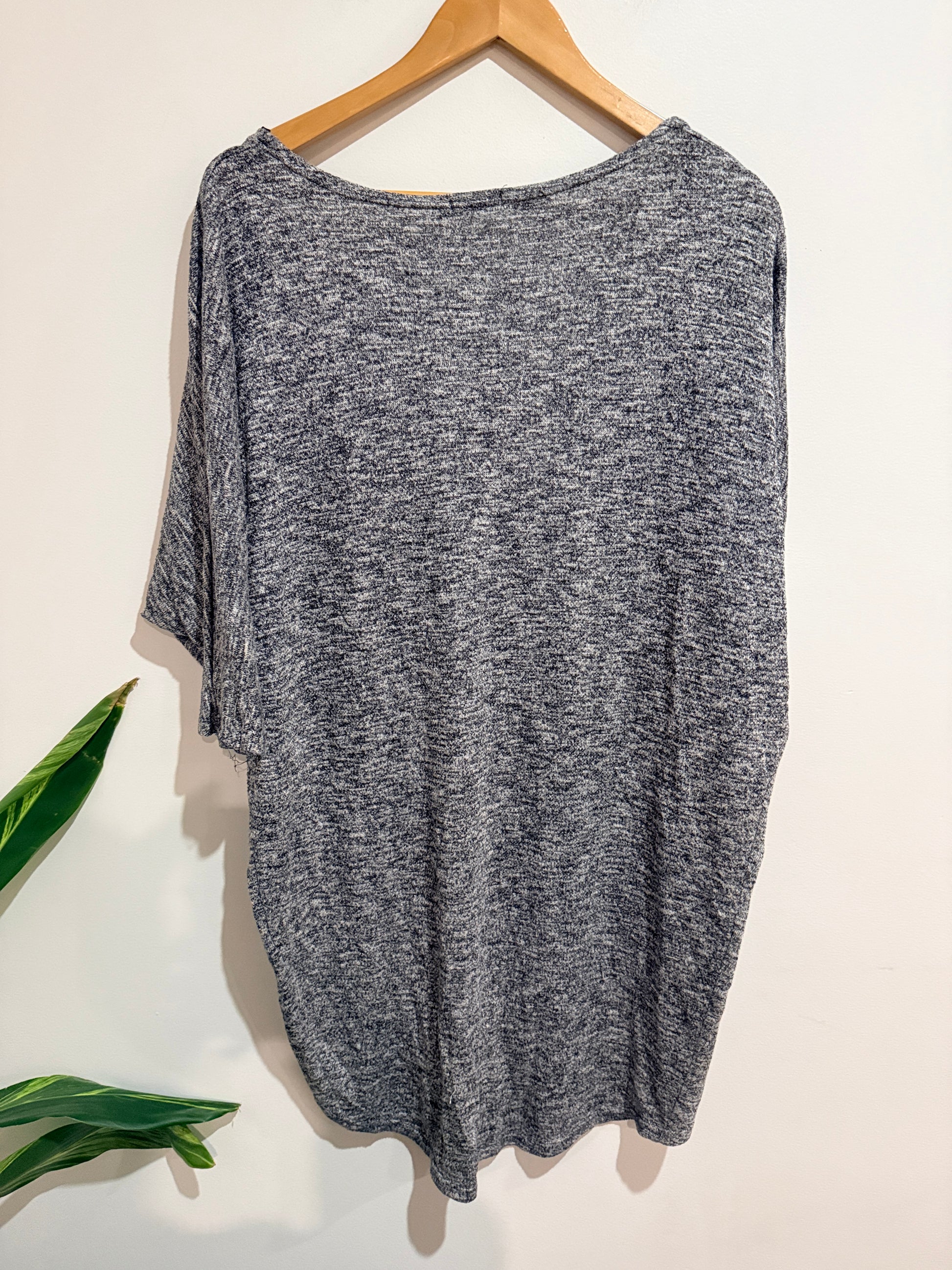 Brand Unknown Marled Cardigan Size U/Arm to U/Arm 68cm