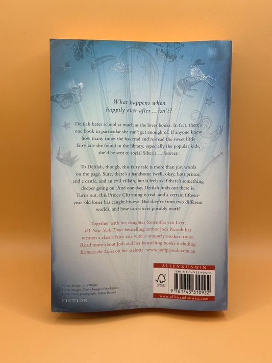 Between the Lines by Jodi Picoult & Samantha van Leer