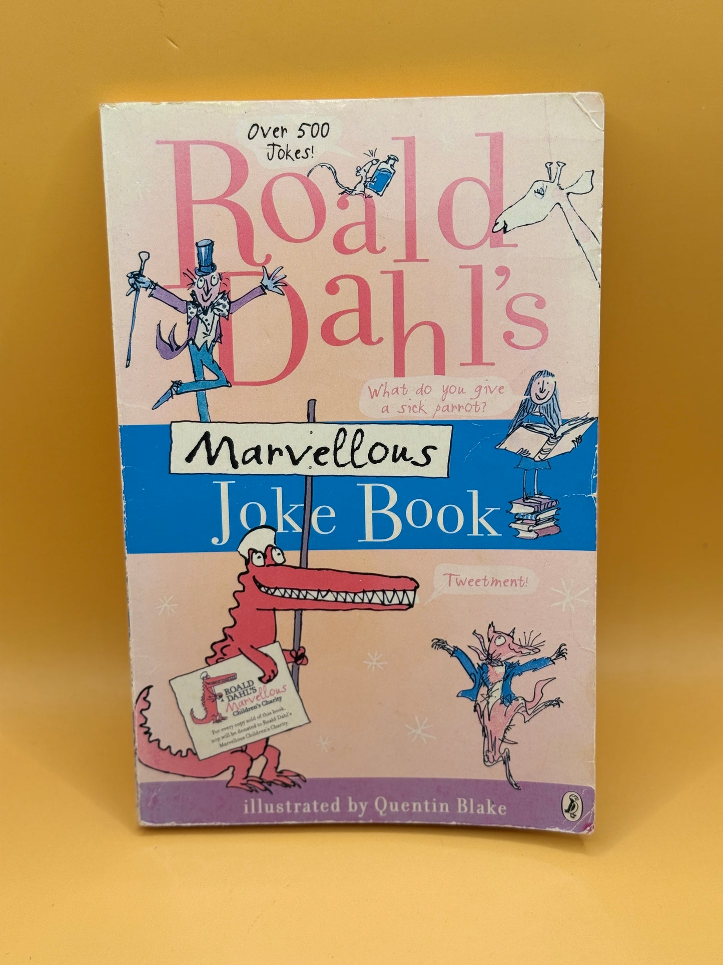 Roald Dahl's Marvellous Joke Book by Roald Dahl