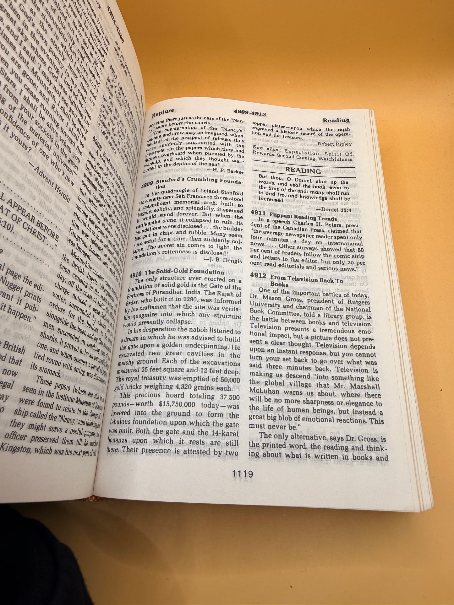 Encyclopedia of 7,700 Illustrations: Signs of the Times by Paul Lee Tan (12th printing 1991)