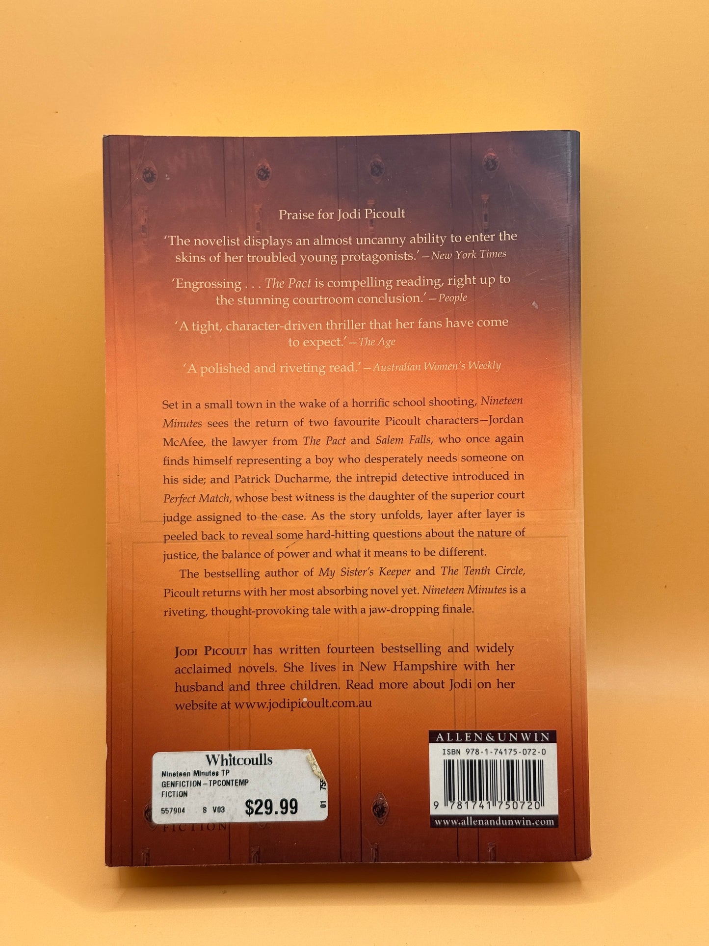 Nineteen Minutes by Jodi Picoult