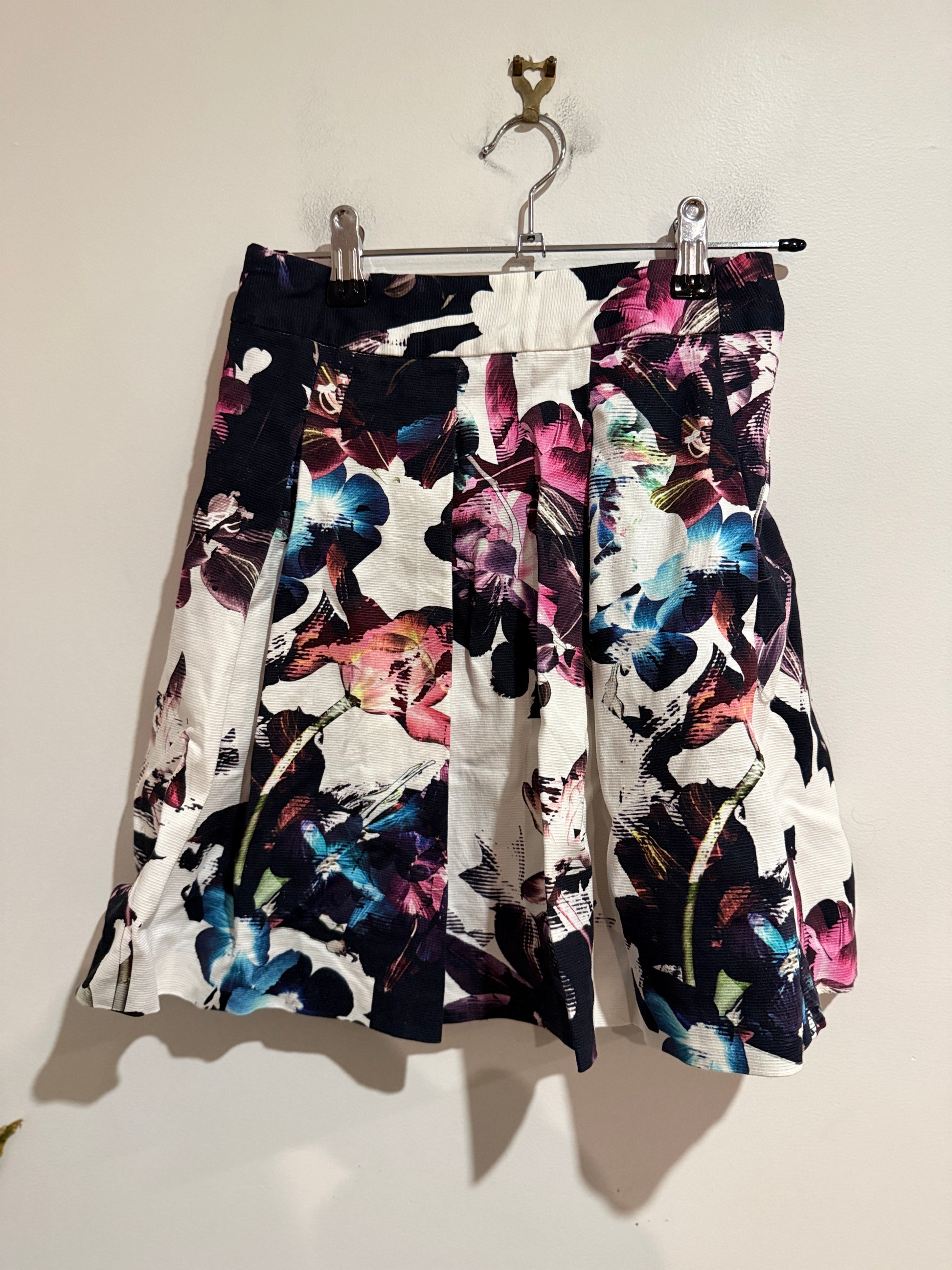 Portmons Floral Mini Skirt Size 6