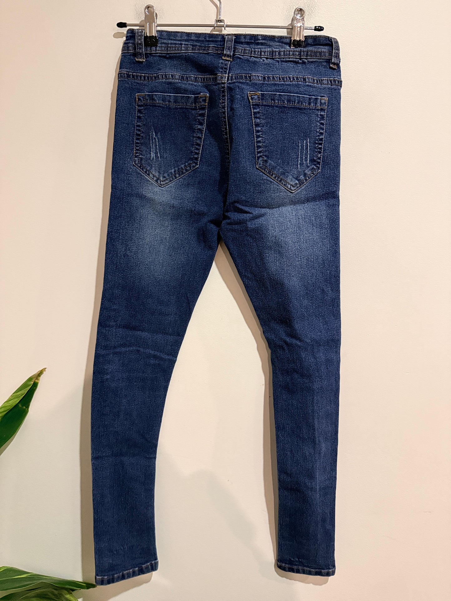 Contempo Distressed Skinny Jeans Size 8