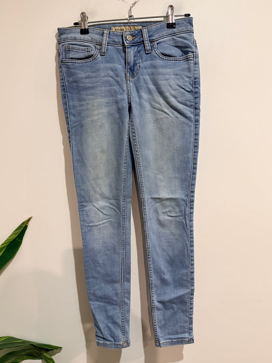 Guess Light-wash Skinny Jeans Size 25/32 | Waist 72cm