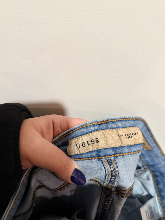 Guess Light-wash Skinny Jeans Size 25/32 | Waist 72cm