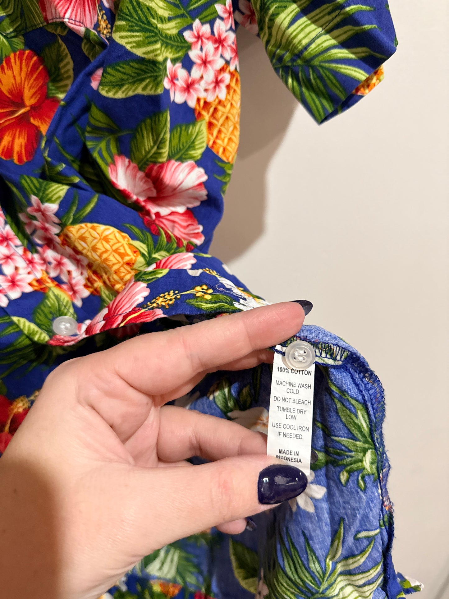Urban Islander Tropical Print T-shirt Size M