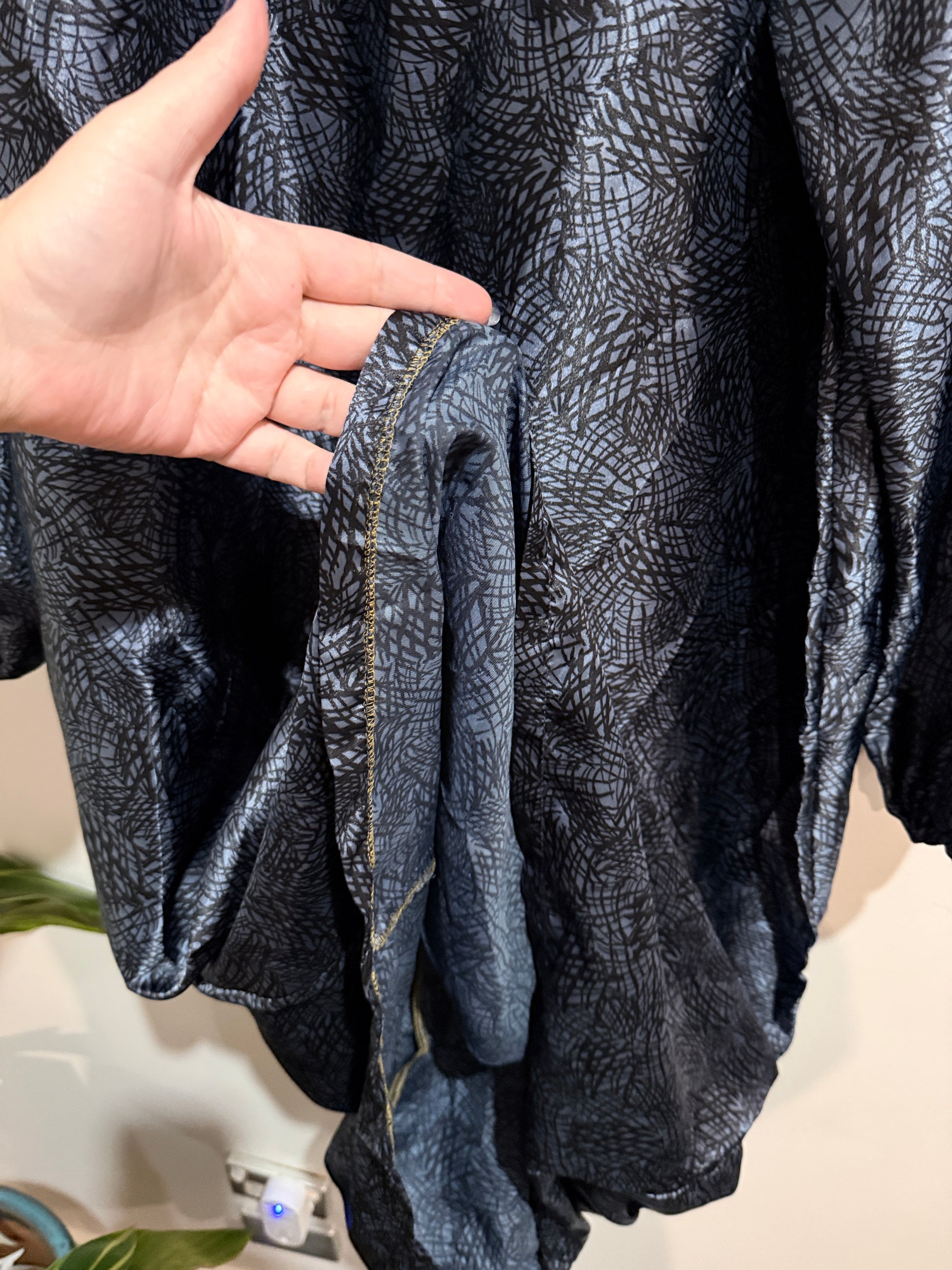 Long-sleeved Dress Size U/Arm to U/Arm 66cm