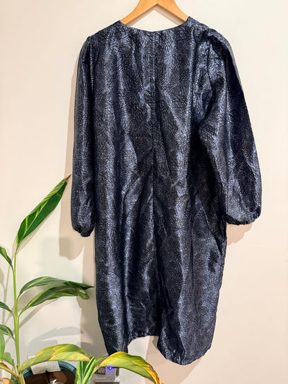 Long-sleeved Dress Size U/Arm to U/Arm 66cm