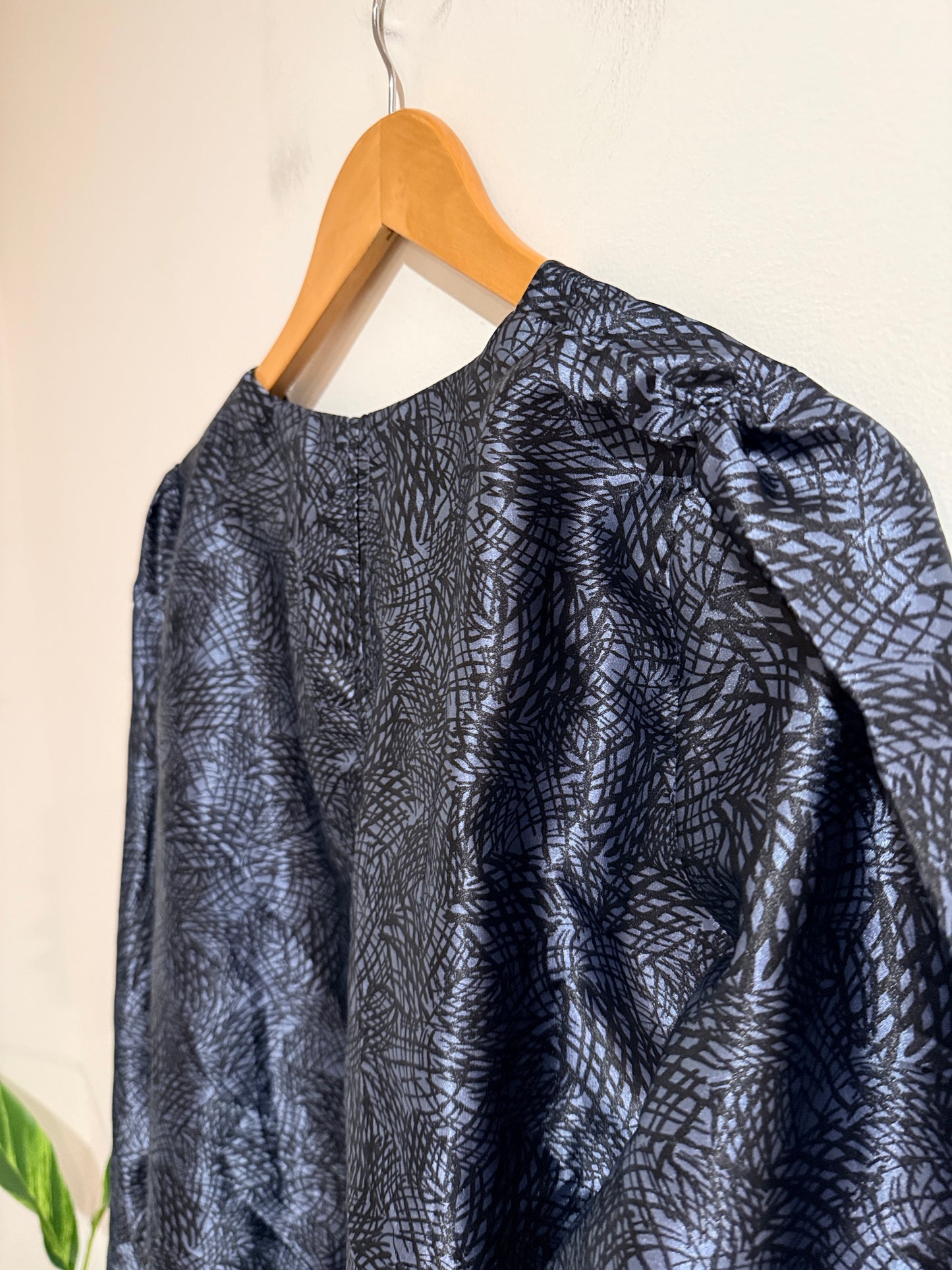 Long-sleeved Dress Size U/Arm to U/Arm 66cm