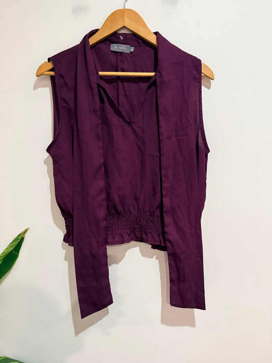 Mirrou Sleeveless Top Size 14