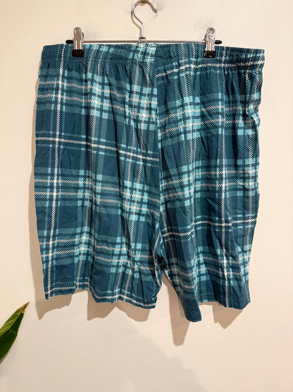 H & H Plaid Shorts Size 2XL
