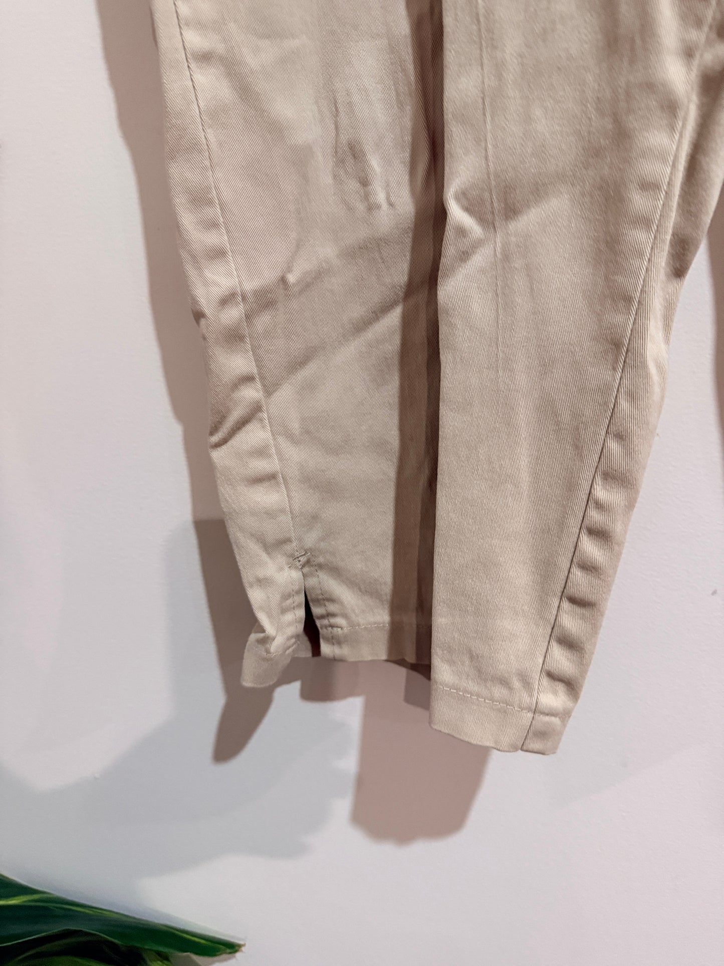 Maya Capri Pants Size L