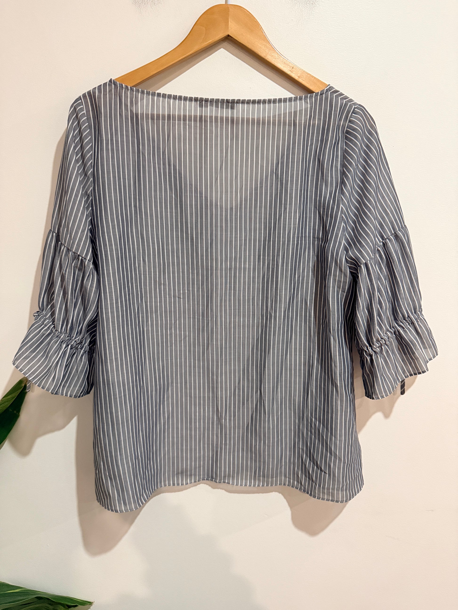 Cue City Stripe Pattern Top Size 14