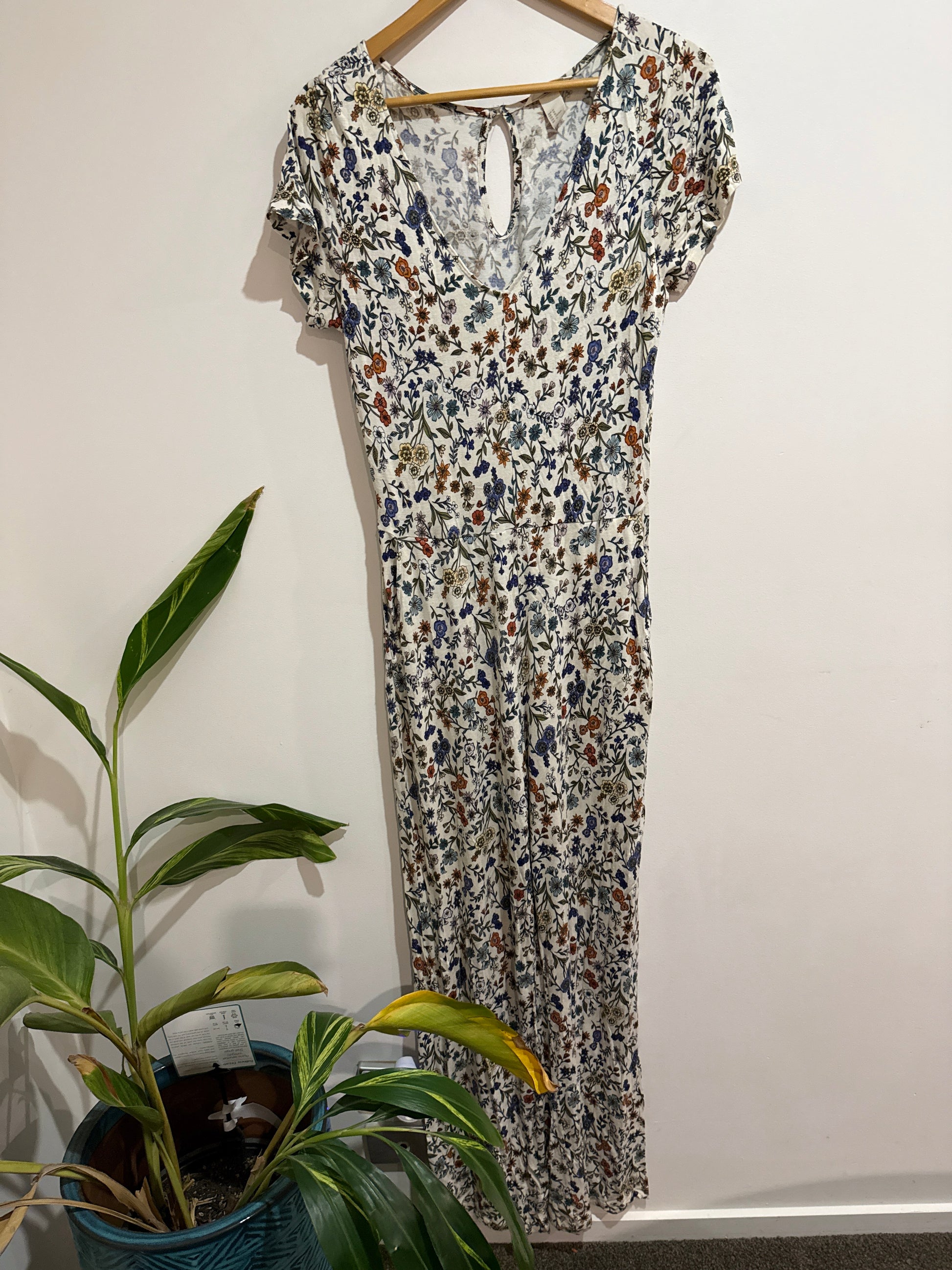 H&M Basic Basic Floral Print Maxi Dress White Size M