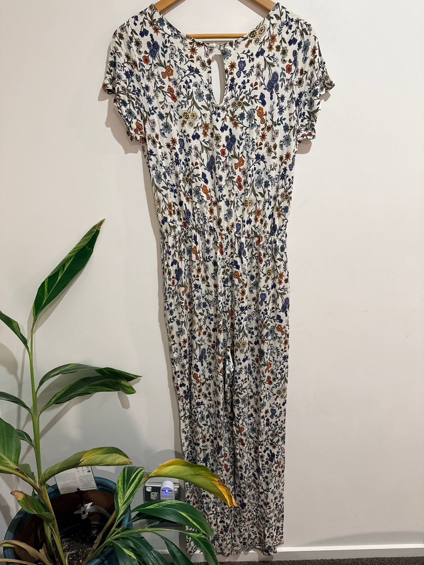 H&M Basic Basic Floral Print Maxi Dress White Size M