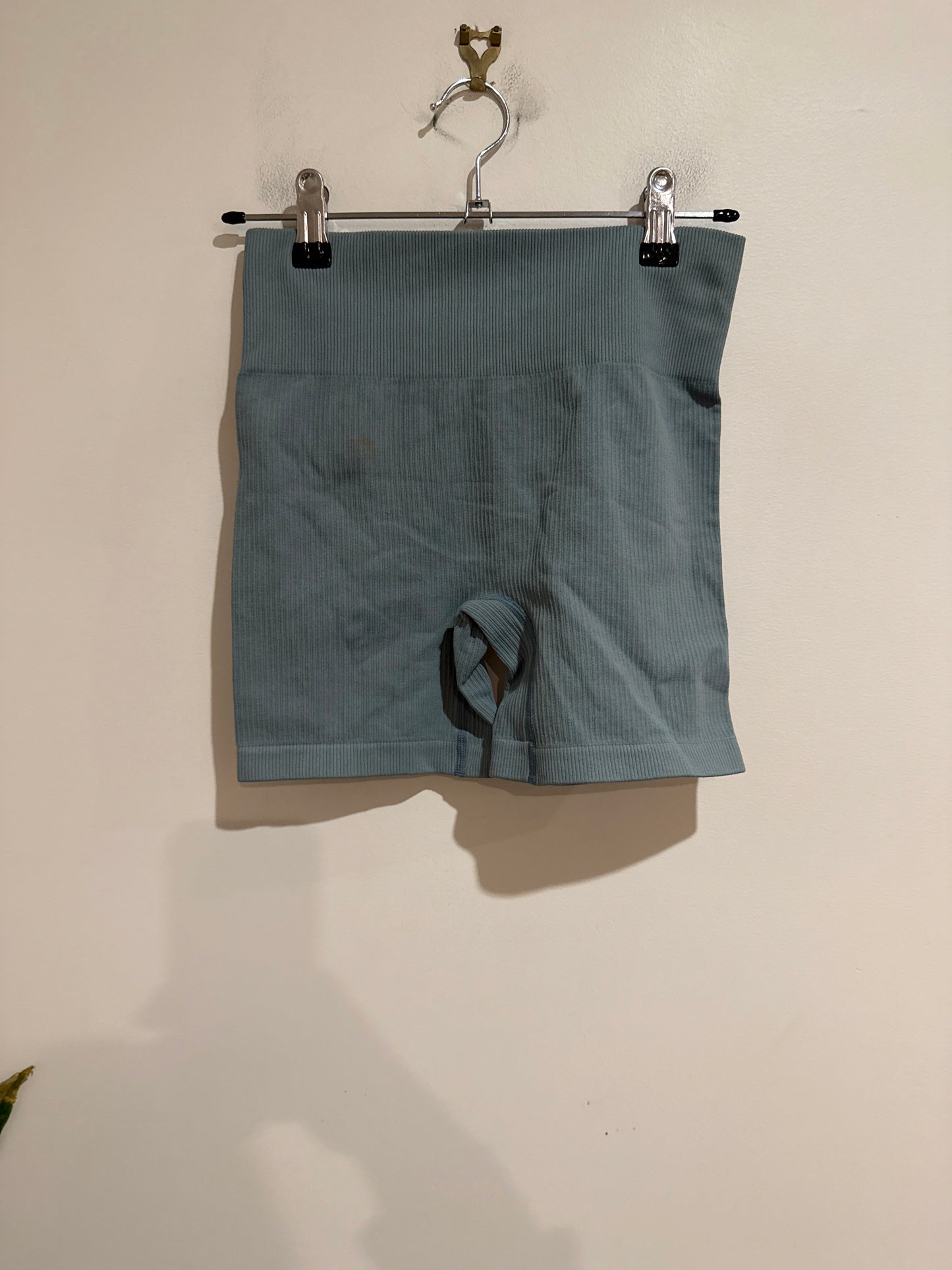 Brand Unknown Ribbed Bike Shorts Sage Green Size S (31cm waist)