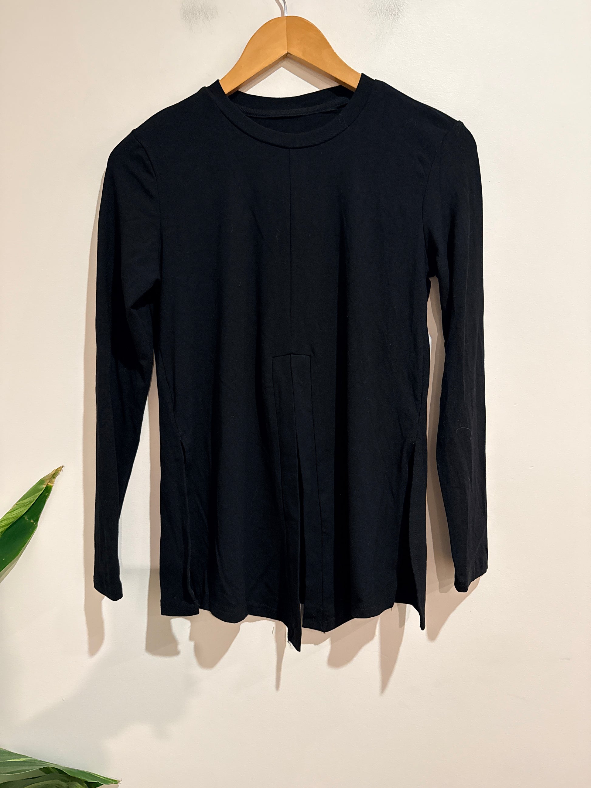 Brand Unknown Black Long Sleeve Top Size 44cm U/arm to U/arm