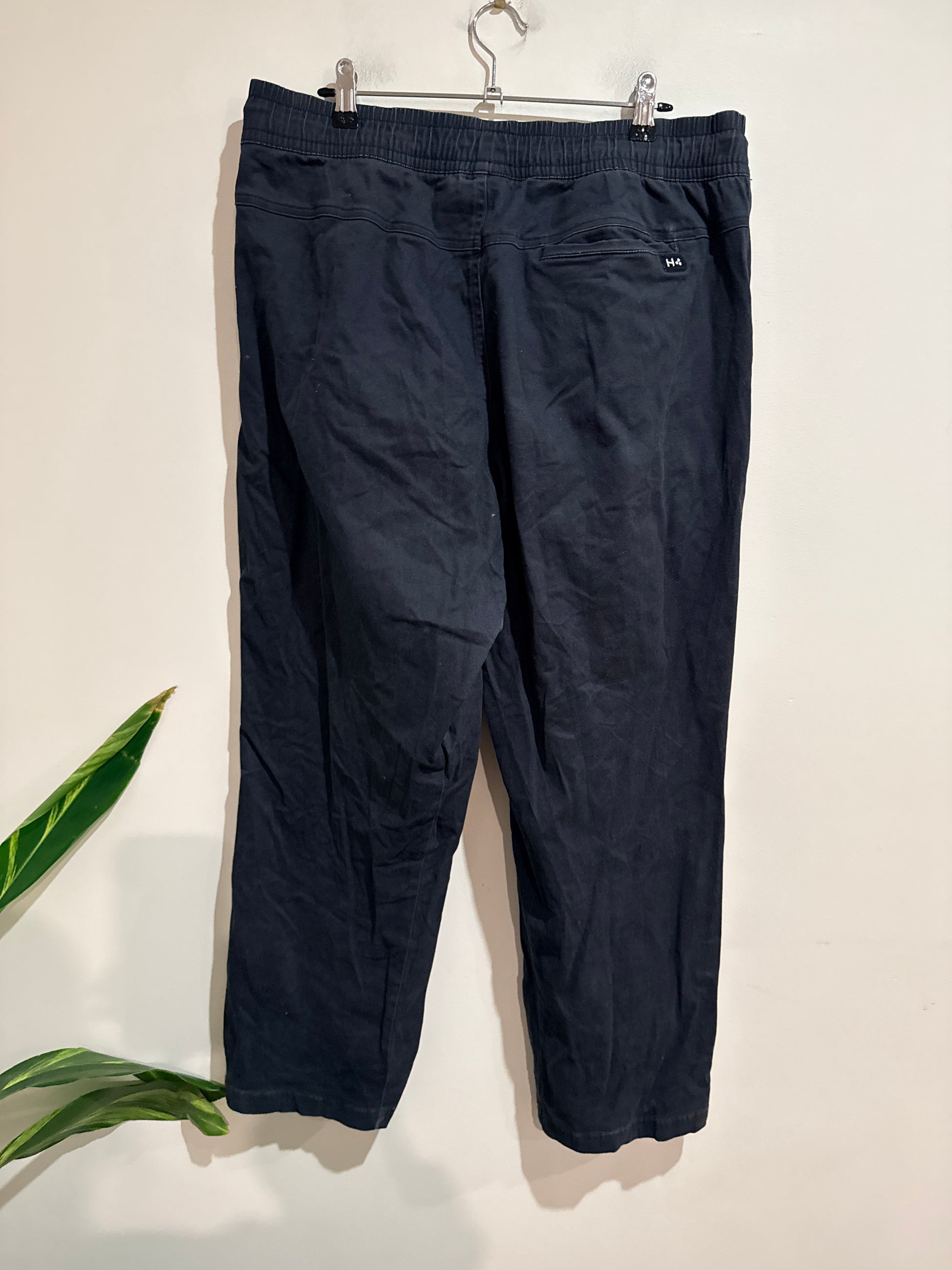 Huffer Navy Baggies Trackpants Size L