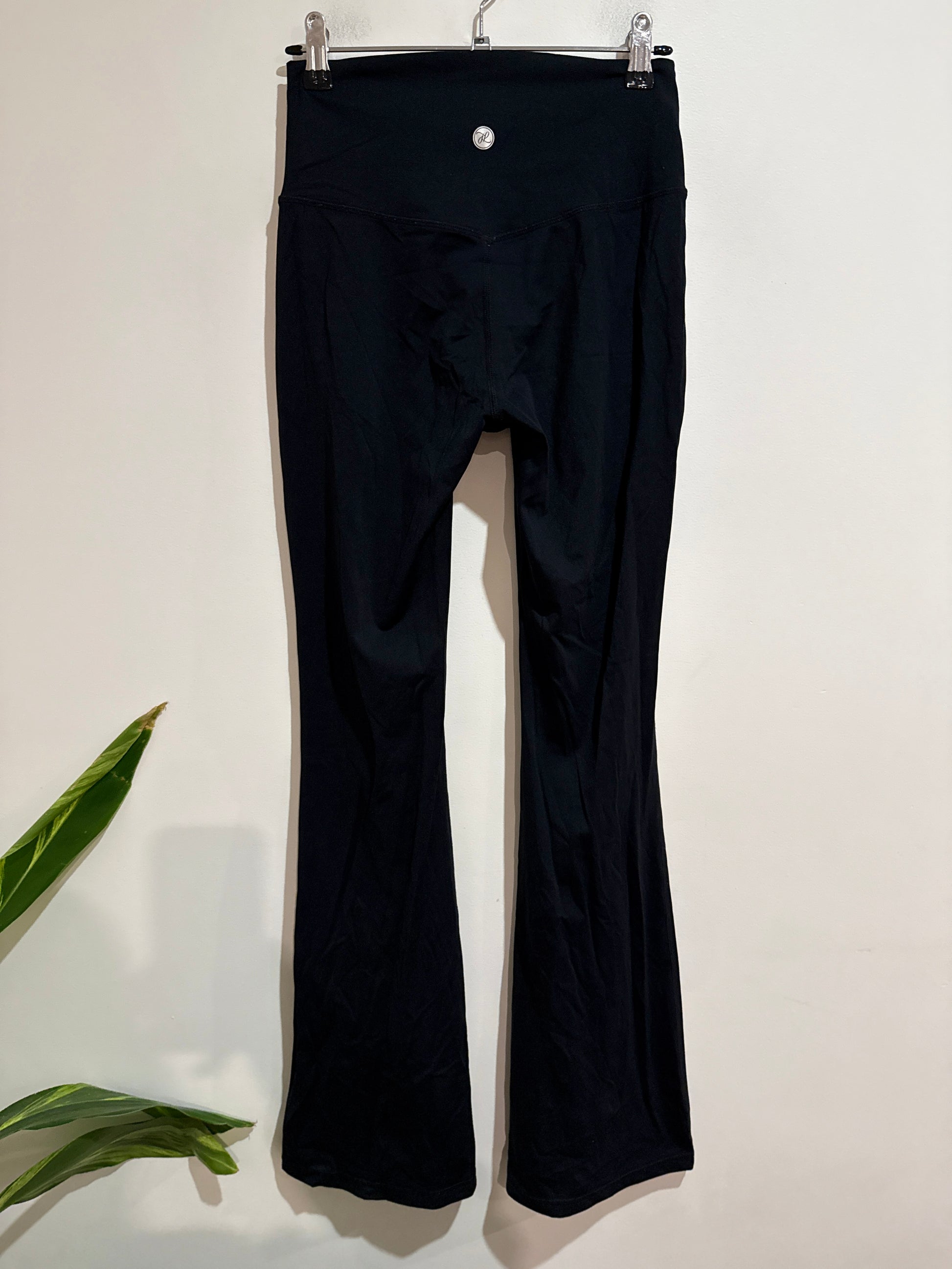 Leelo Active Black Flare Leggings Size M