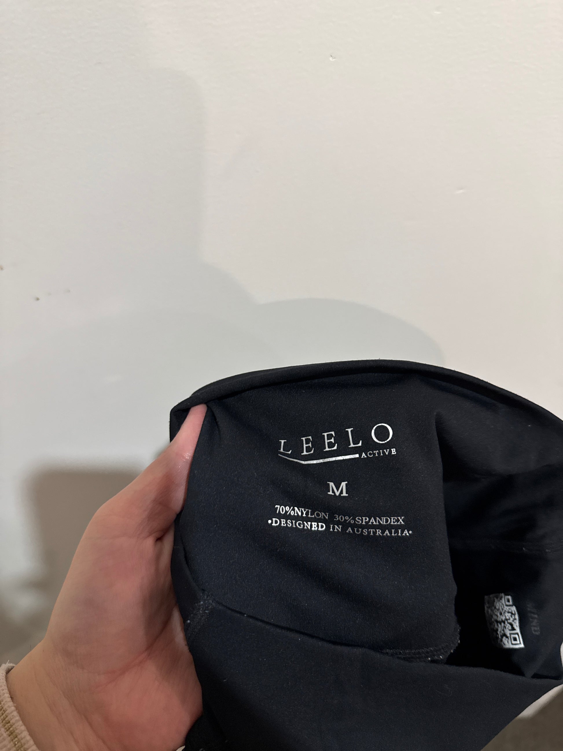 Leelo Active Black Flare Leggings Size M
