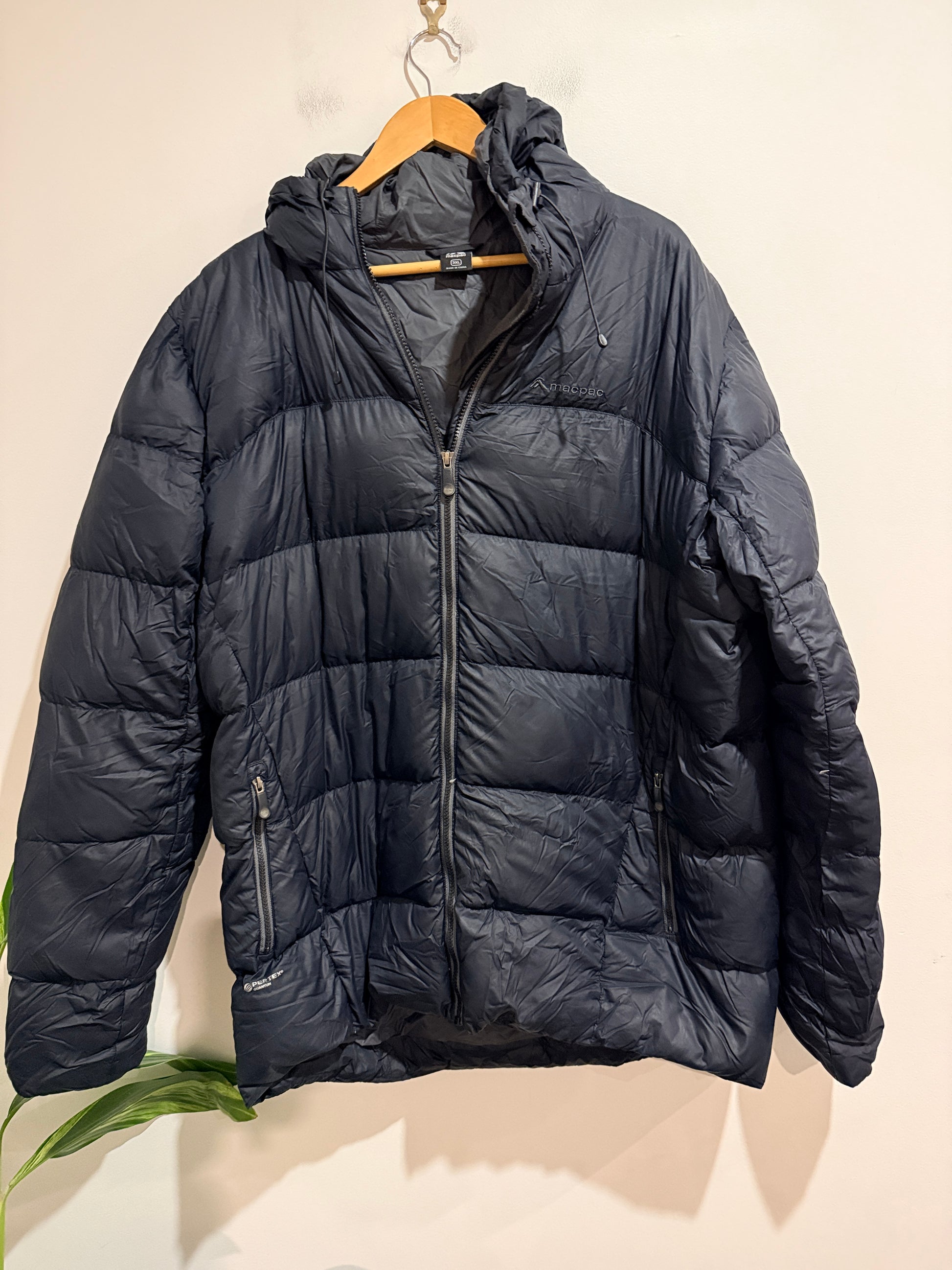 Macpac Black Down Puffer Jacket Size 3XL