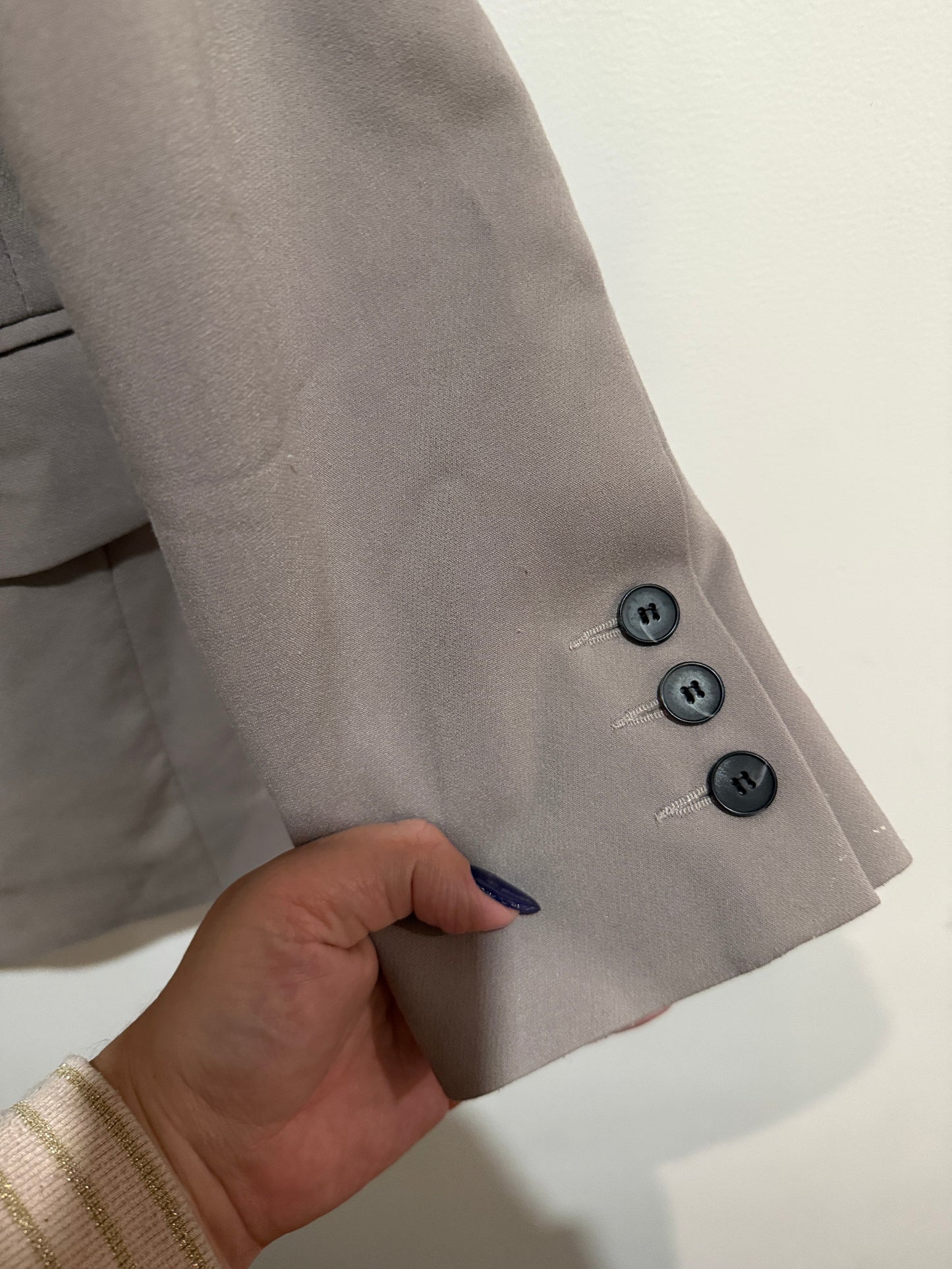 Common Unique Grey Peak Lapel Blazer Size U/arm to U/arm 49cm
