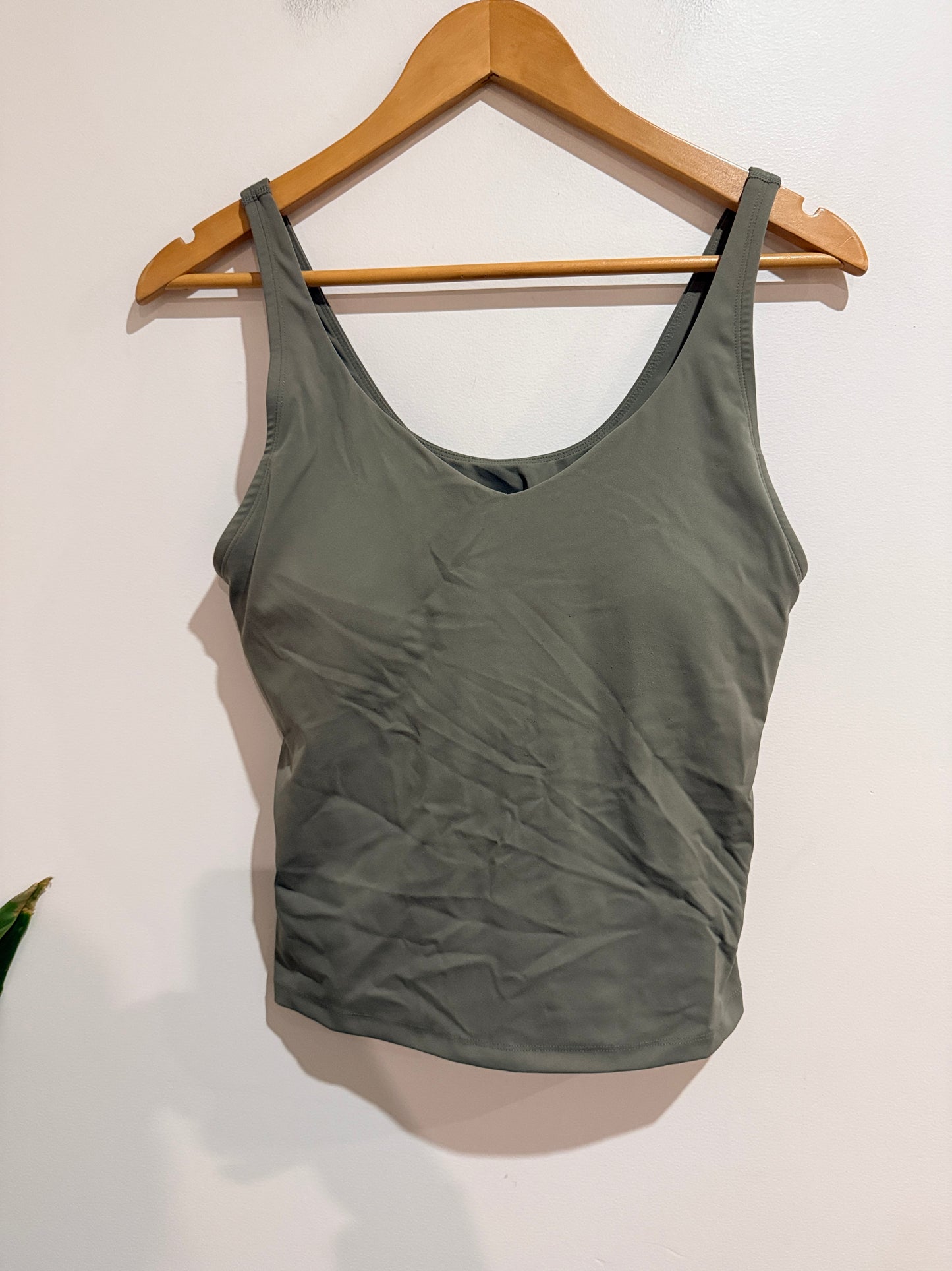 Brand Unknown Ribbed Built-in Shelf Bra Tank In Khaki Green Size U/arm to U/arm 41.5