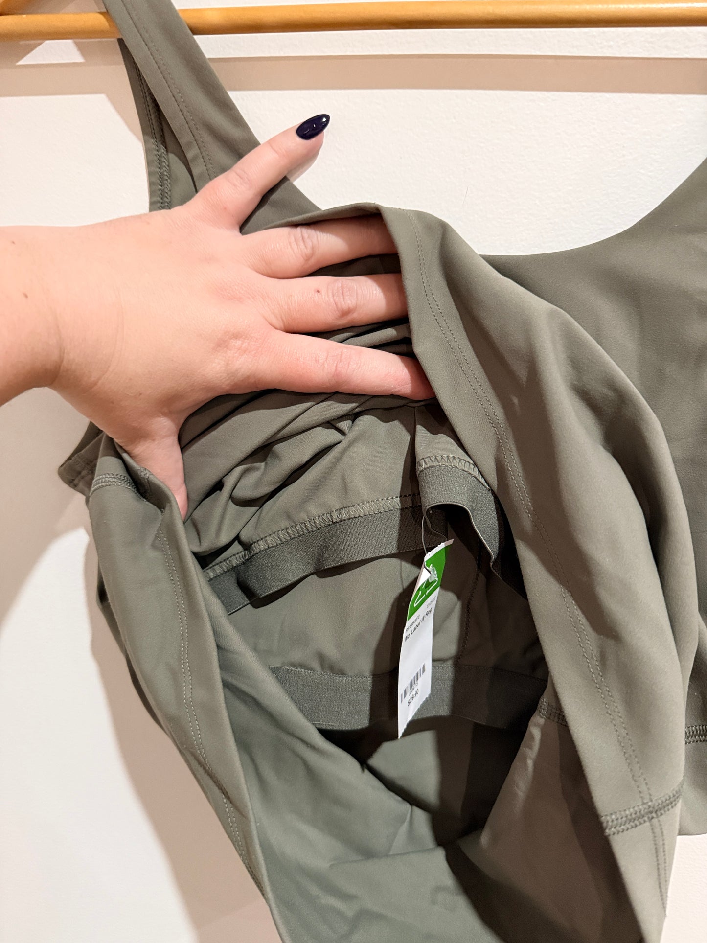 Brand Unknown Ribbed Built-in Shelf Bra Tank In Khaki Green Size U/arm to U/arm 41.5