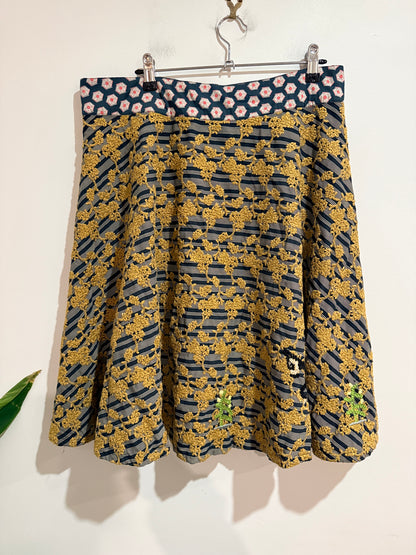 Custo Barcelona Embroidered A-line Skirt Size 42/8 (Waist 44cm)