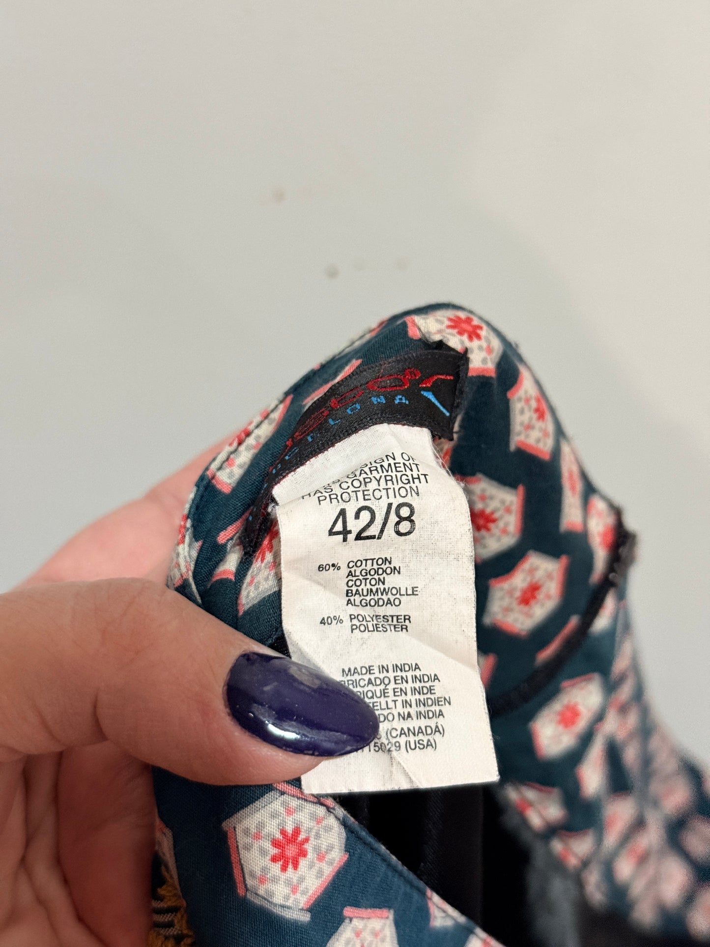 Custo Barcelona Embroidered A-line Skirt Size 42/8 (Waist 44cm)