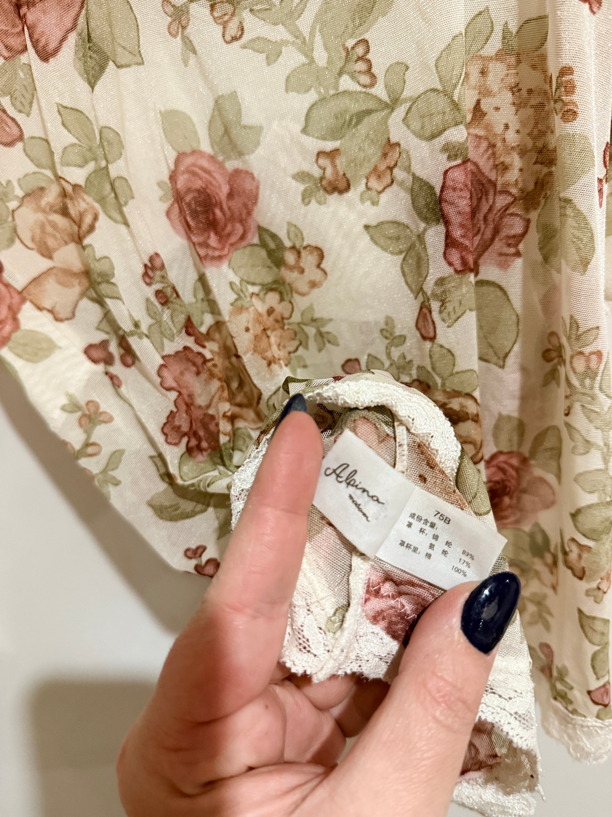 Alpina Floral Mesh Underwire Camisole Size 75B (U/arm to U/arm 35.5cm)