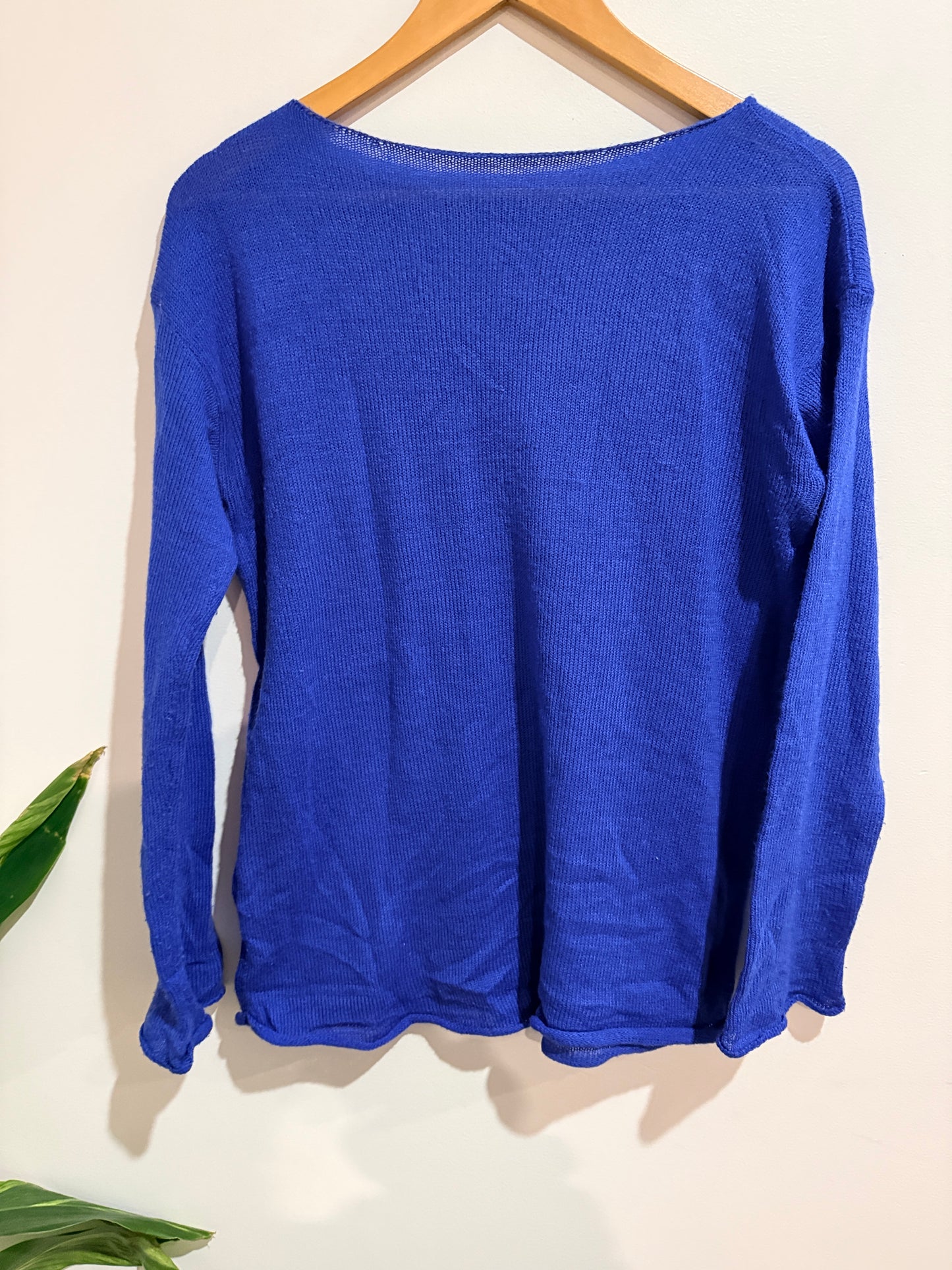 Lightweight Knit Long Sleeve Size U/arm to U/arm 54cm