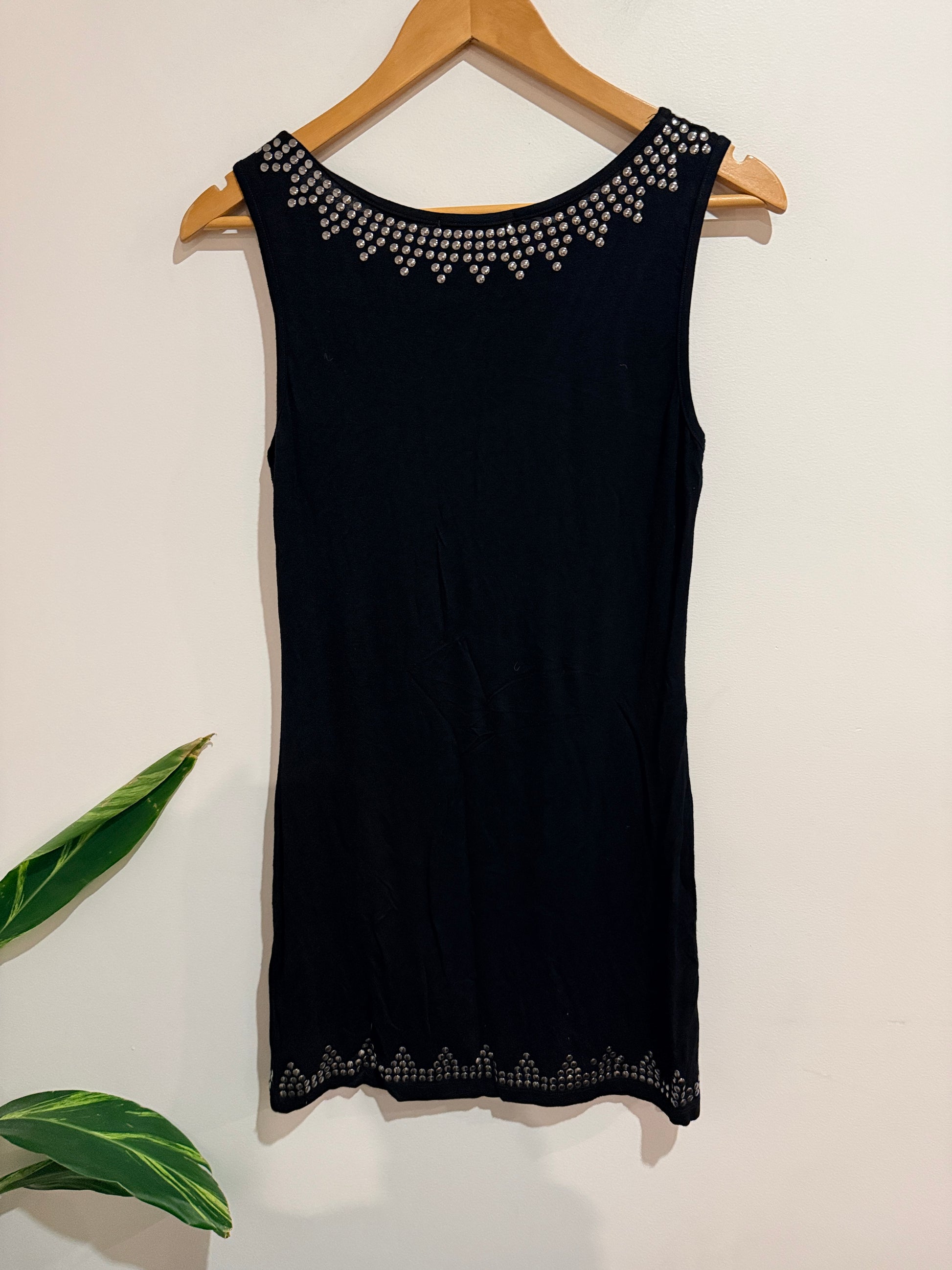 Scrapbook Sleeveless Top Size 12 | U/Arm to U/Arm 42cm