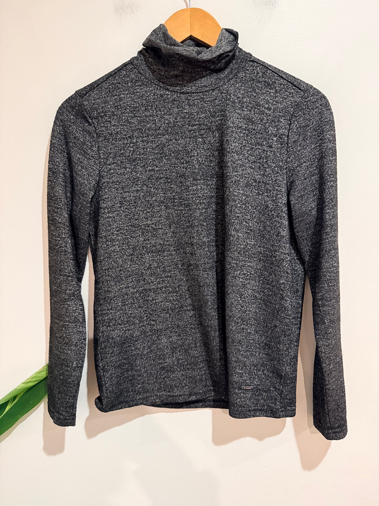 Van Heusen Turtleneck Sweater Size M
