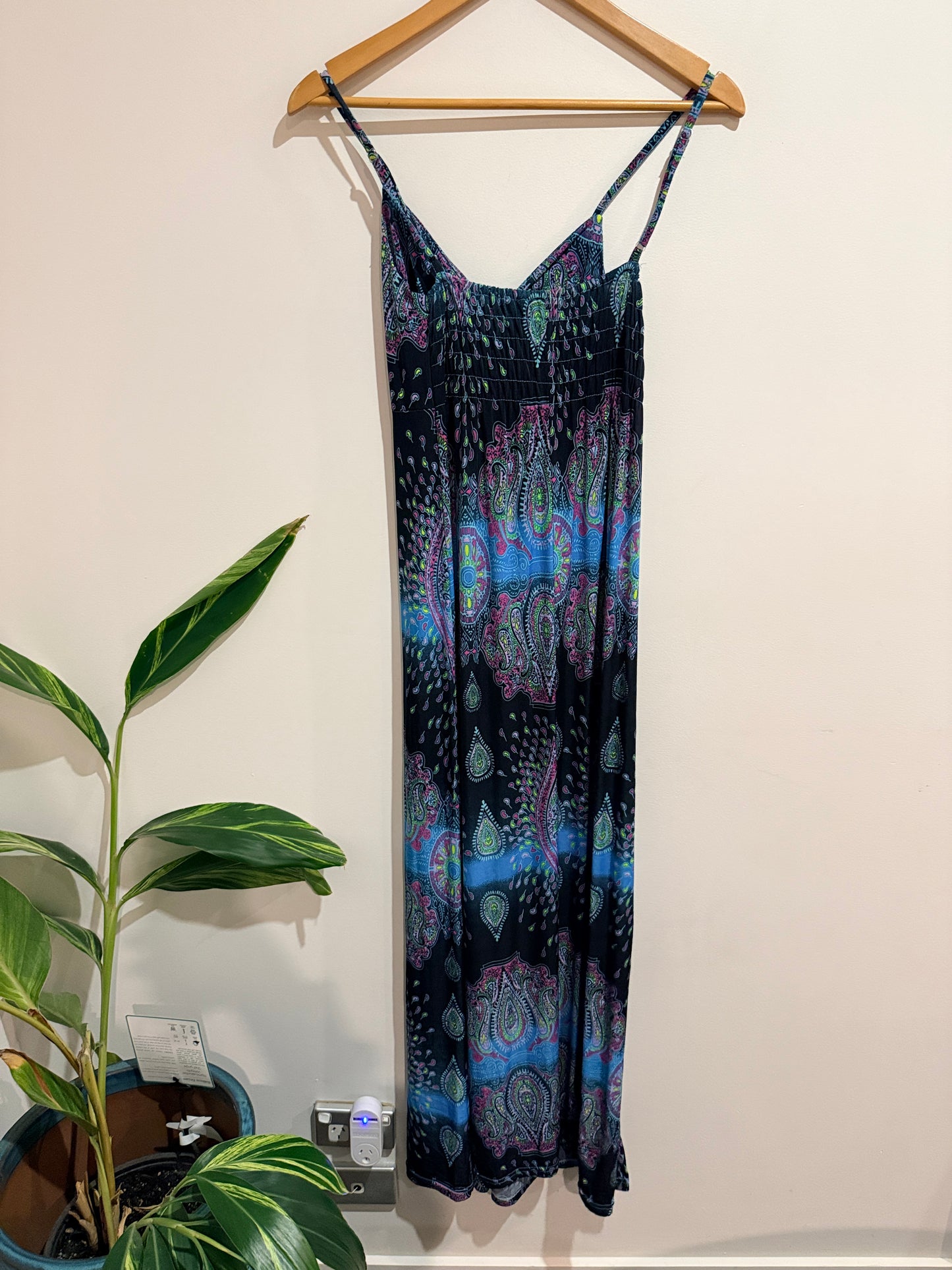 Chery Lane Maxi Dress Size S