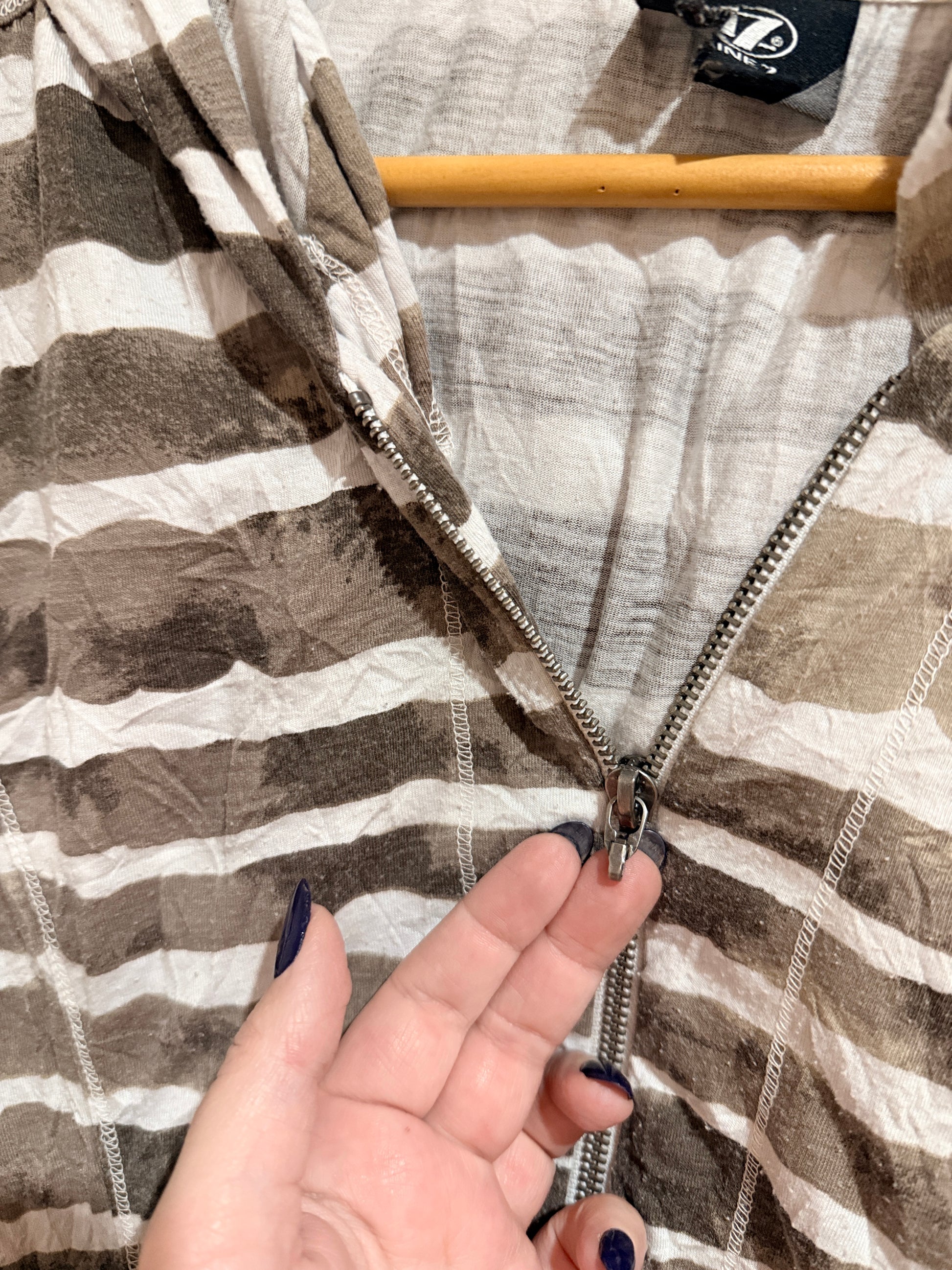 Line 7 Striped Zip-up Hoodie Size S