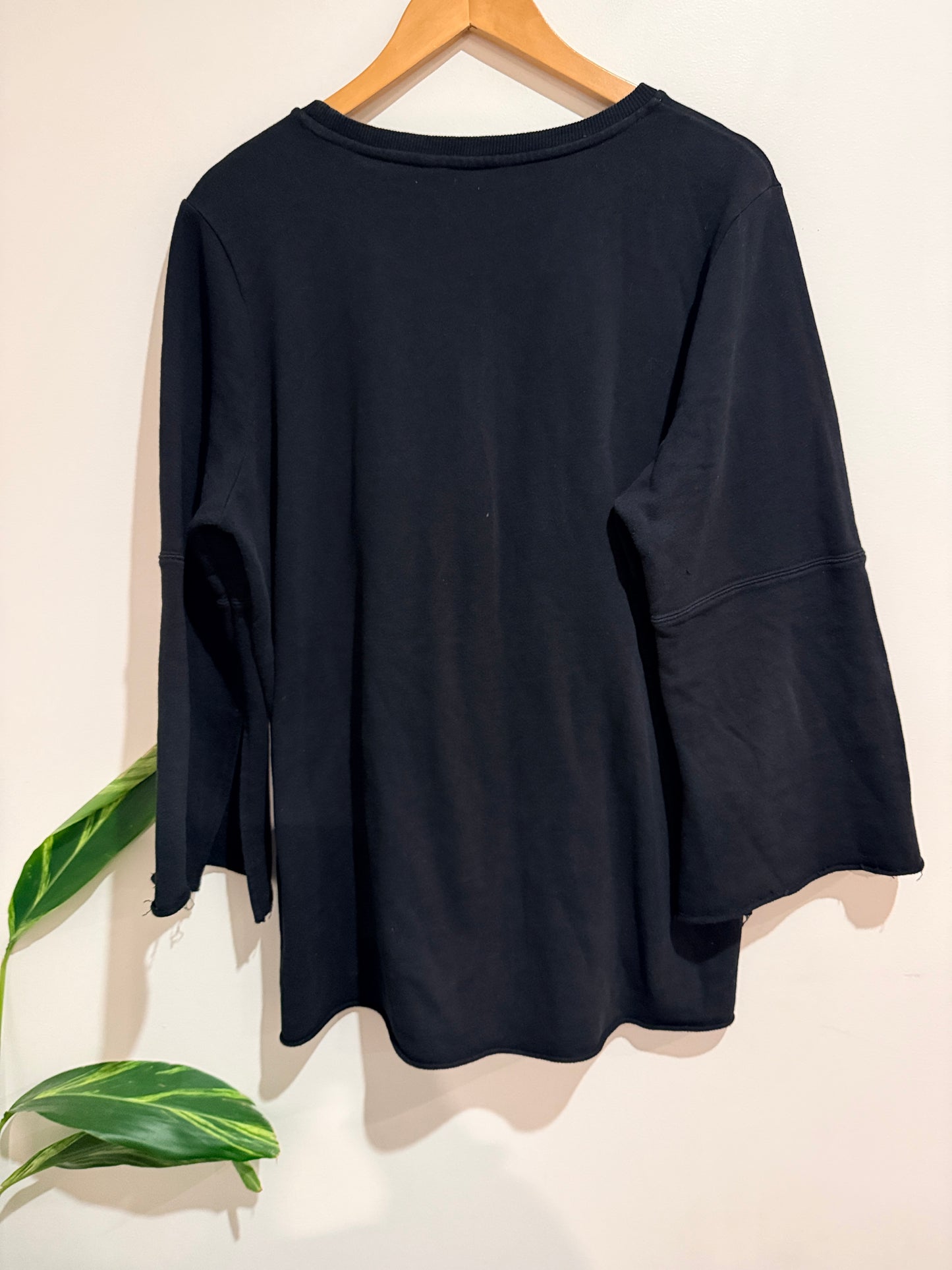 Glassons Long-sleeve T-shirt Size XL