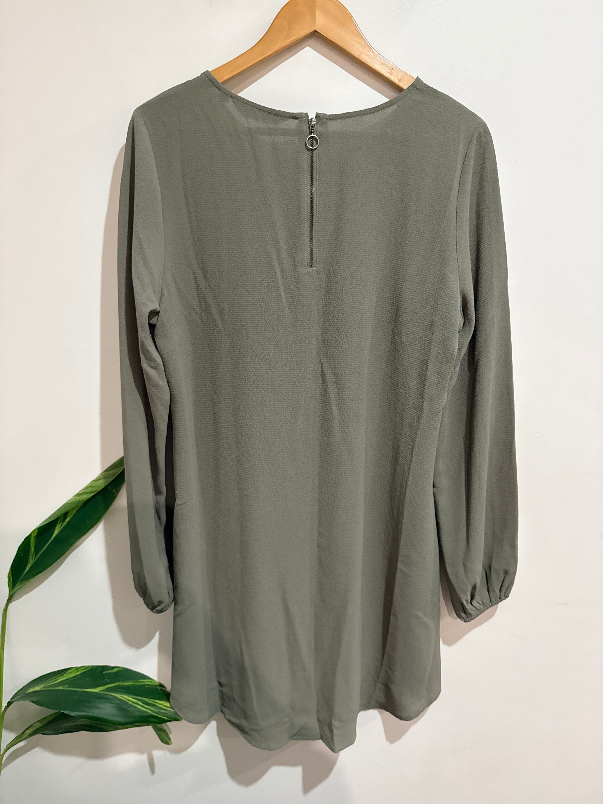 Glassons Long-sleeved Shift Dress Size 12