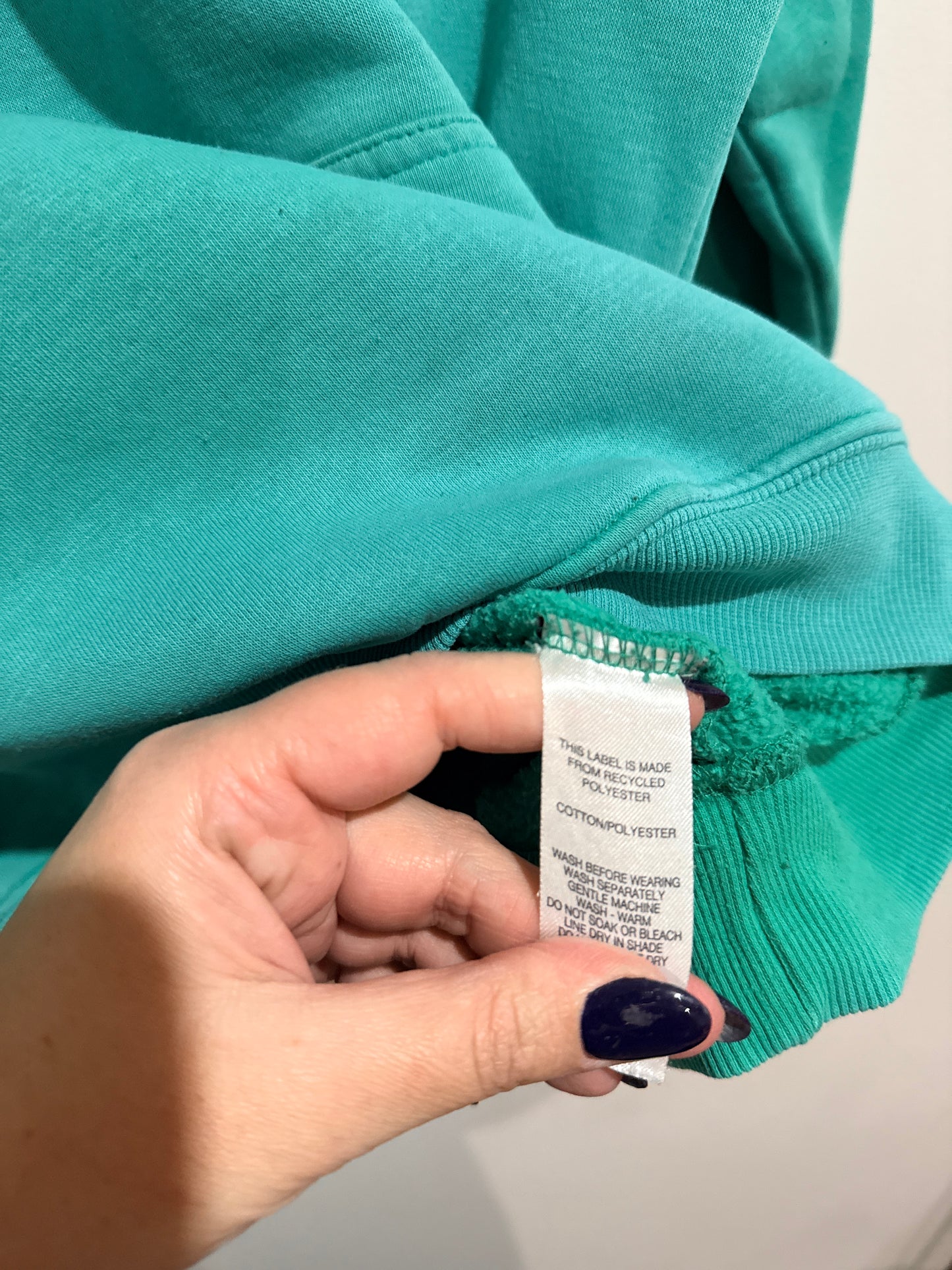 H & H Pullover Hoodie Size 8