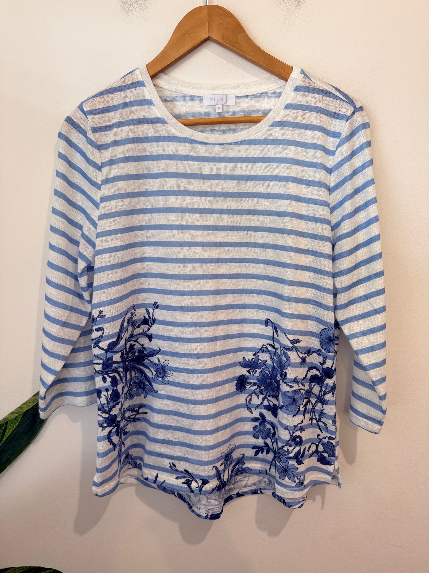 Ella J 3/4-sleeve Top Size M