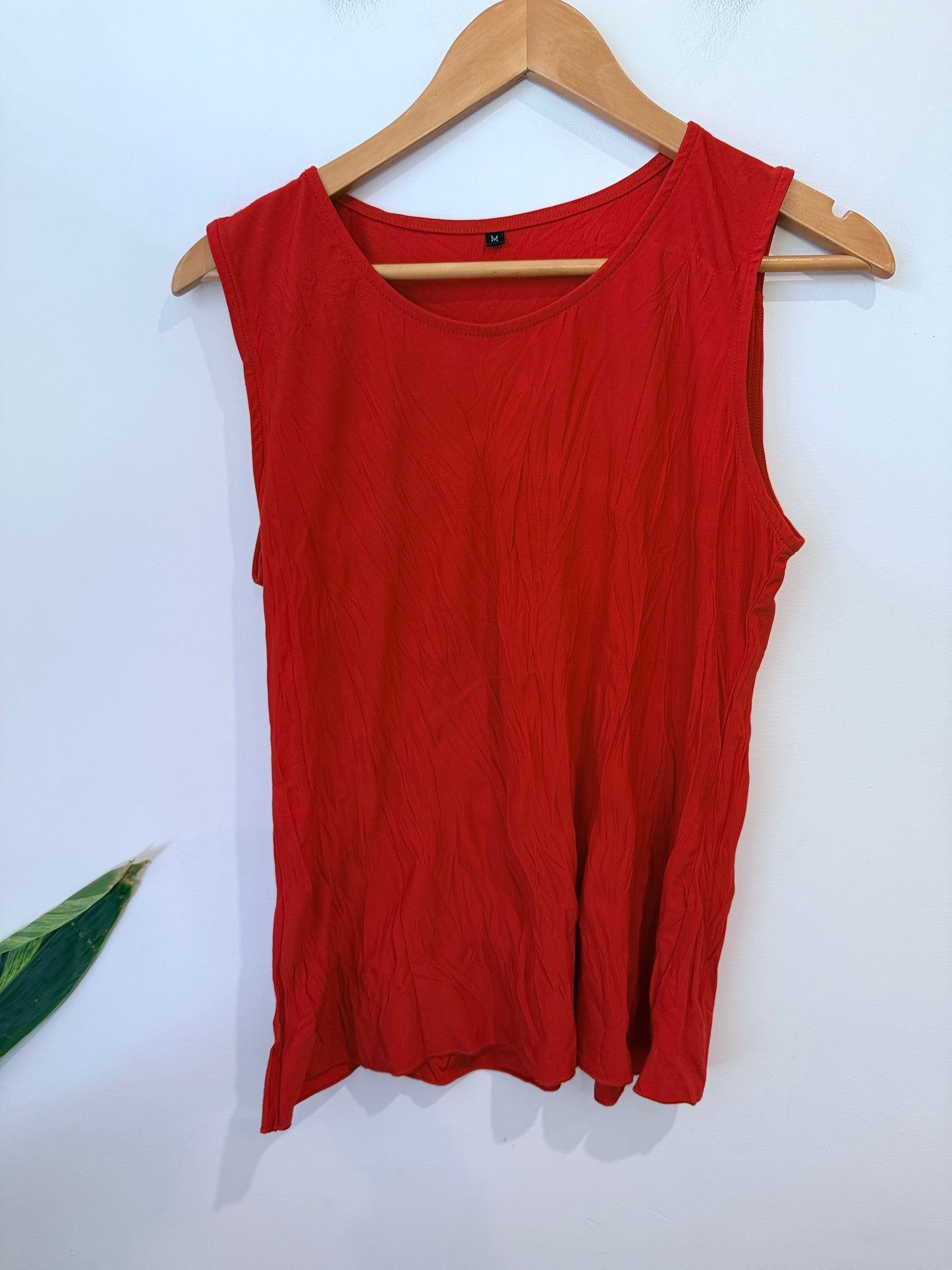 Brand Unknown Loose-fit Tank Top Size M |U/Arm to U/Arm 49cm